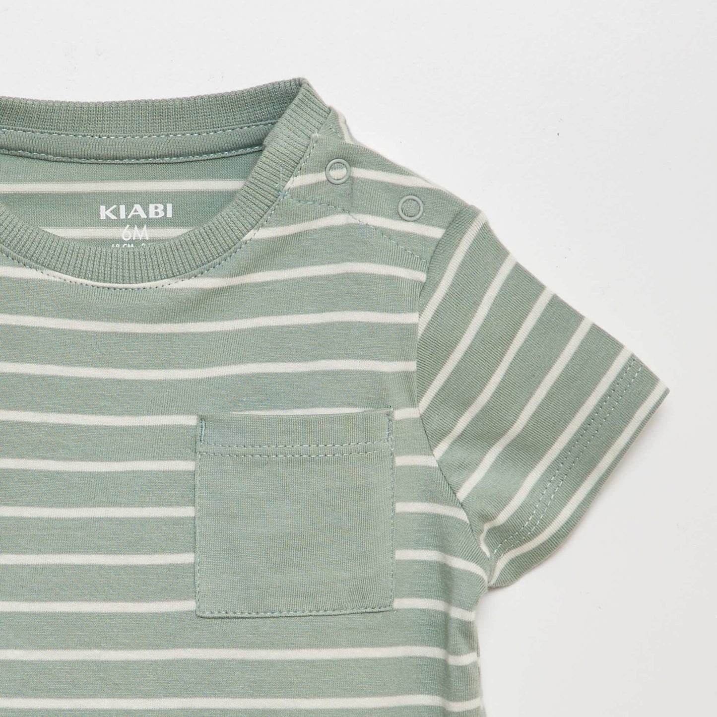 T-shirt with breast pocket GREEN