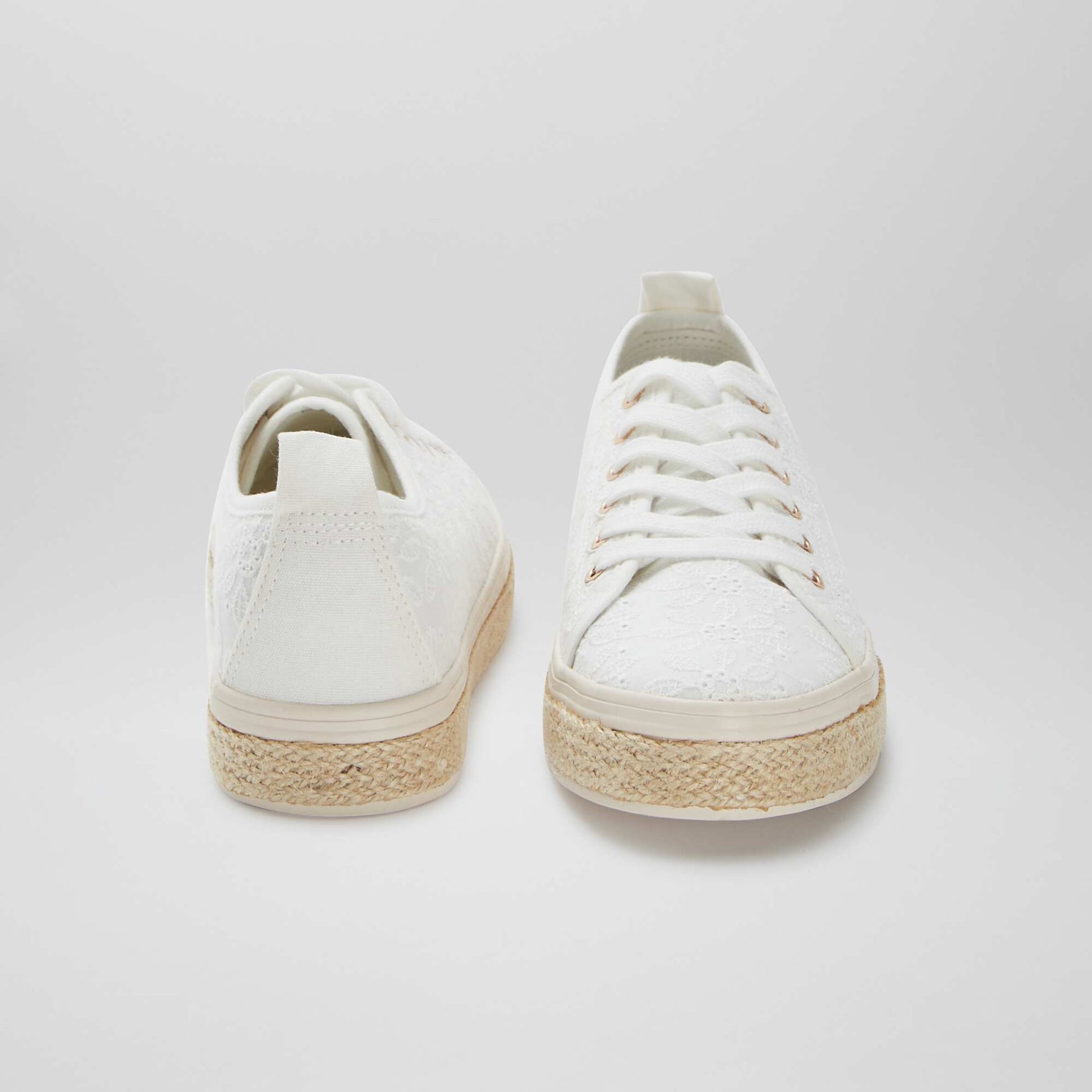 Low-top trainers with embroidered flower motifs WHITE