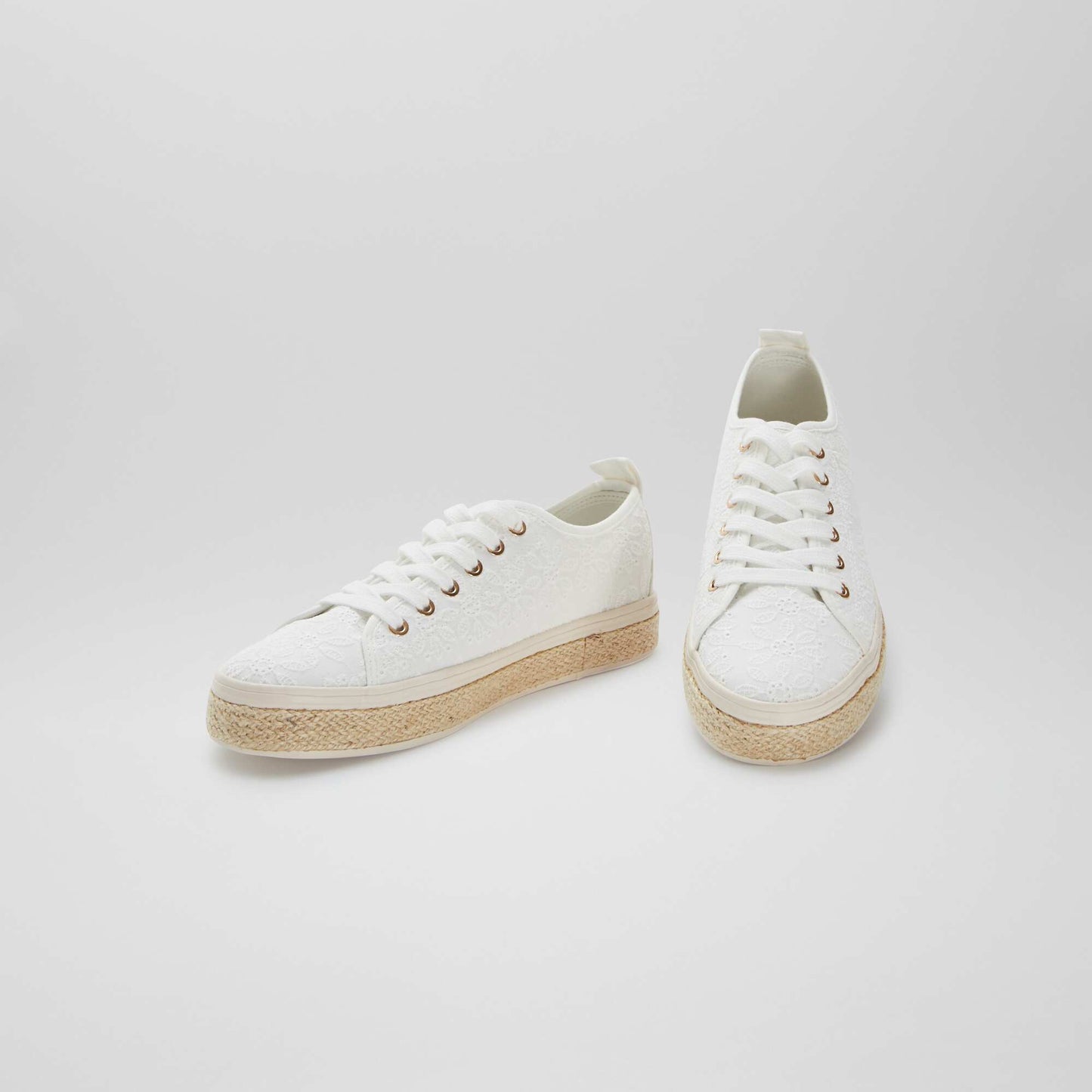 Low-top trainers with embroidered flower motifs WHITE