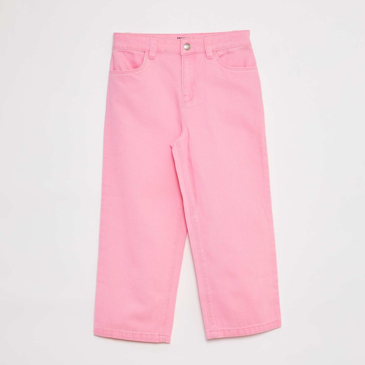 بنطلون جينز قصير من الدنيم باللون الوردي