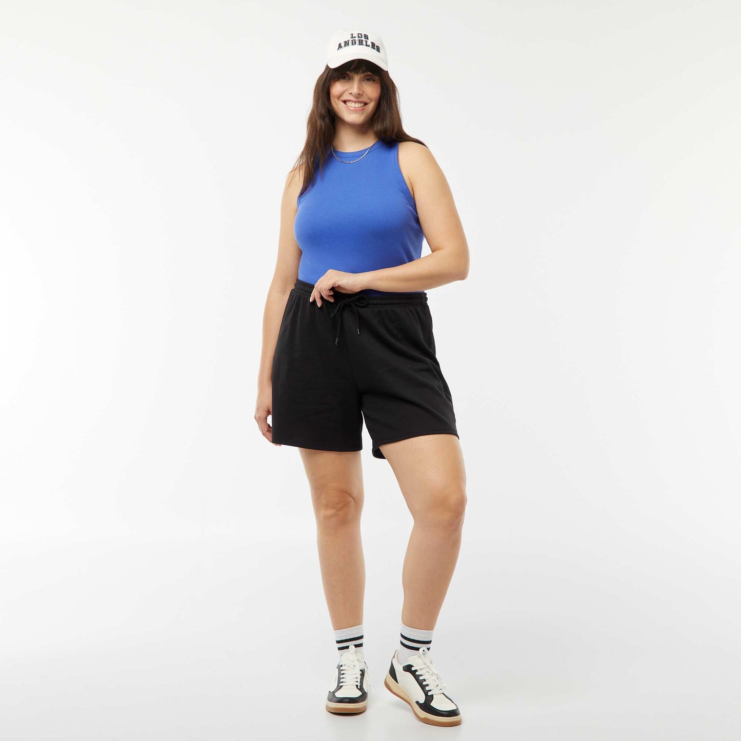 سويت شيرت قماش قصير خفيف الوزن أسود