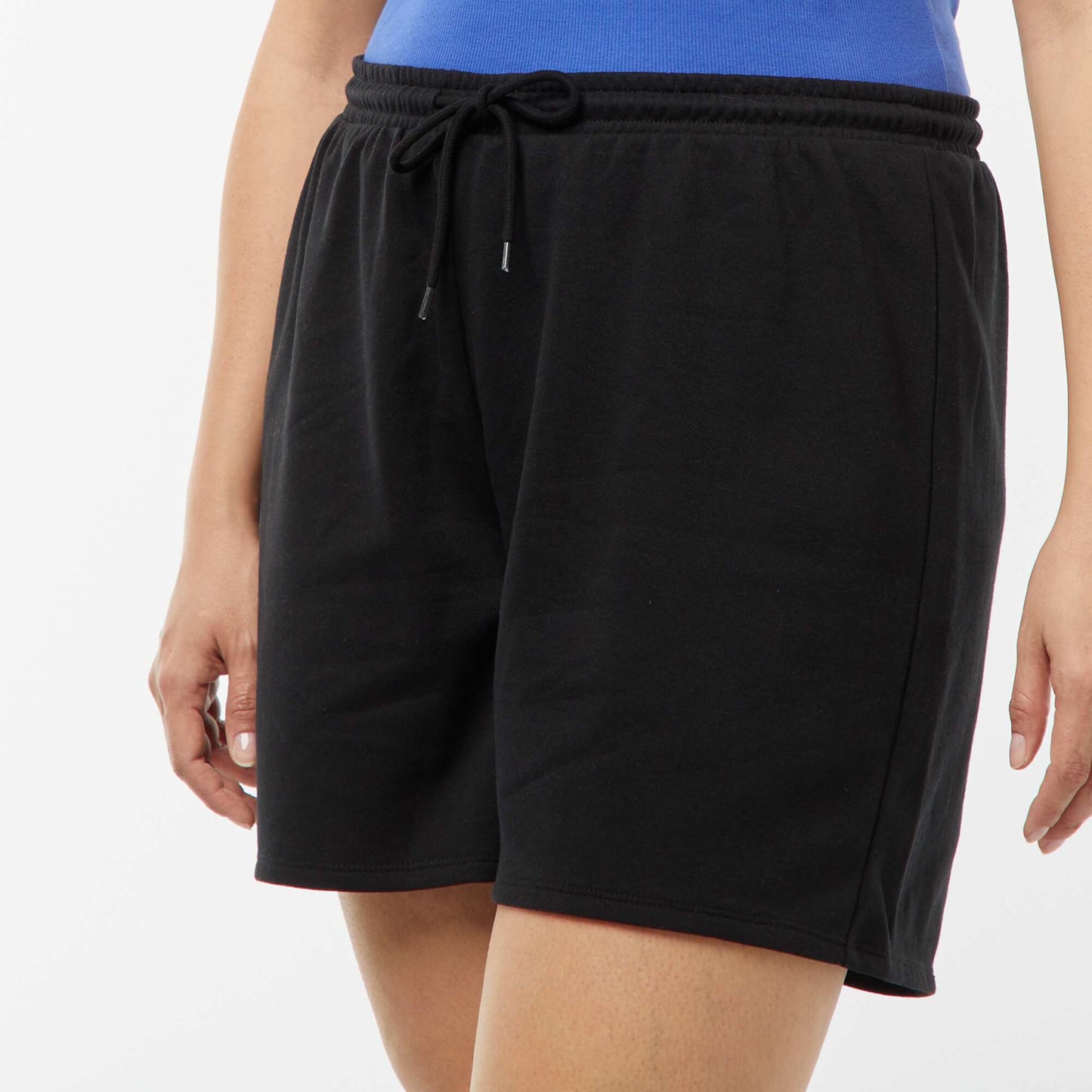 سويت شيرت قماش قصير خفيف الوزن أسود