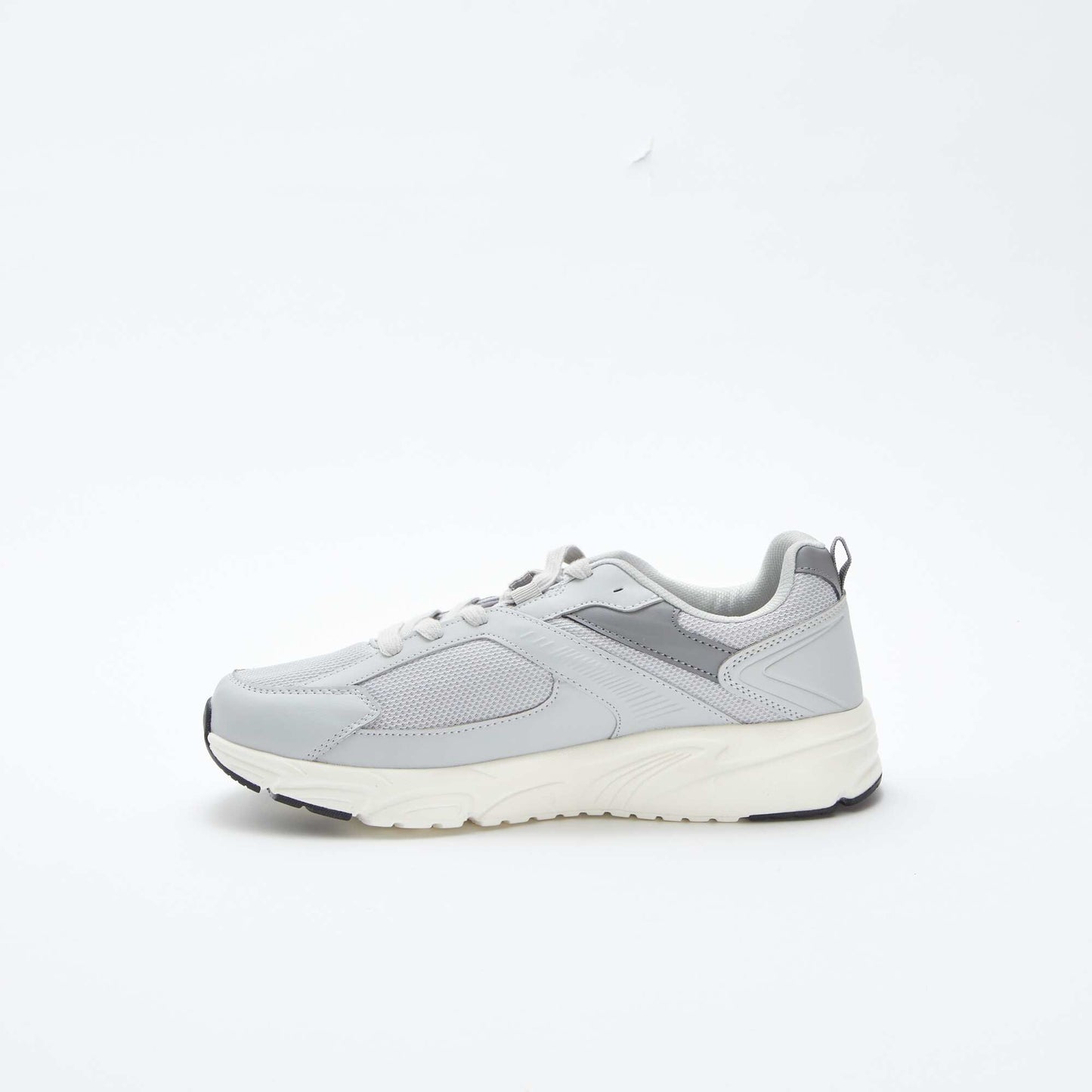 Mesh running trainers GREY