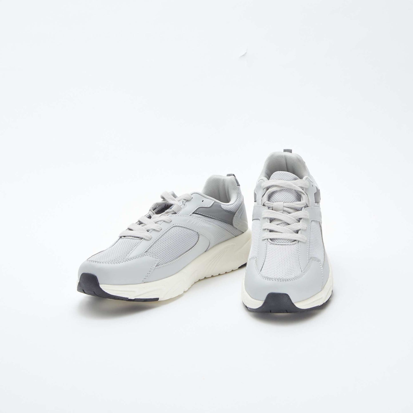 Mesh running trainers GREY