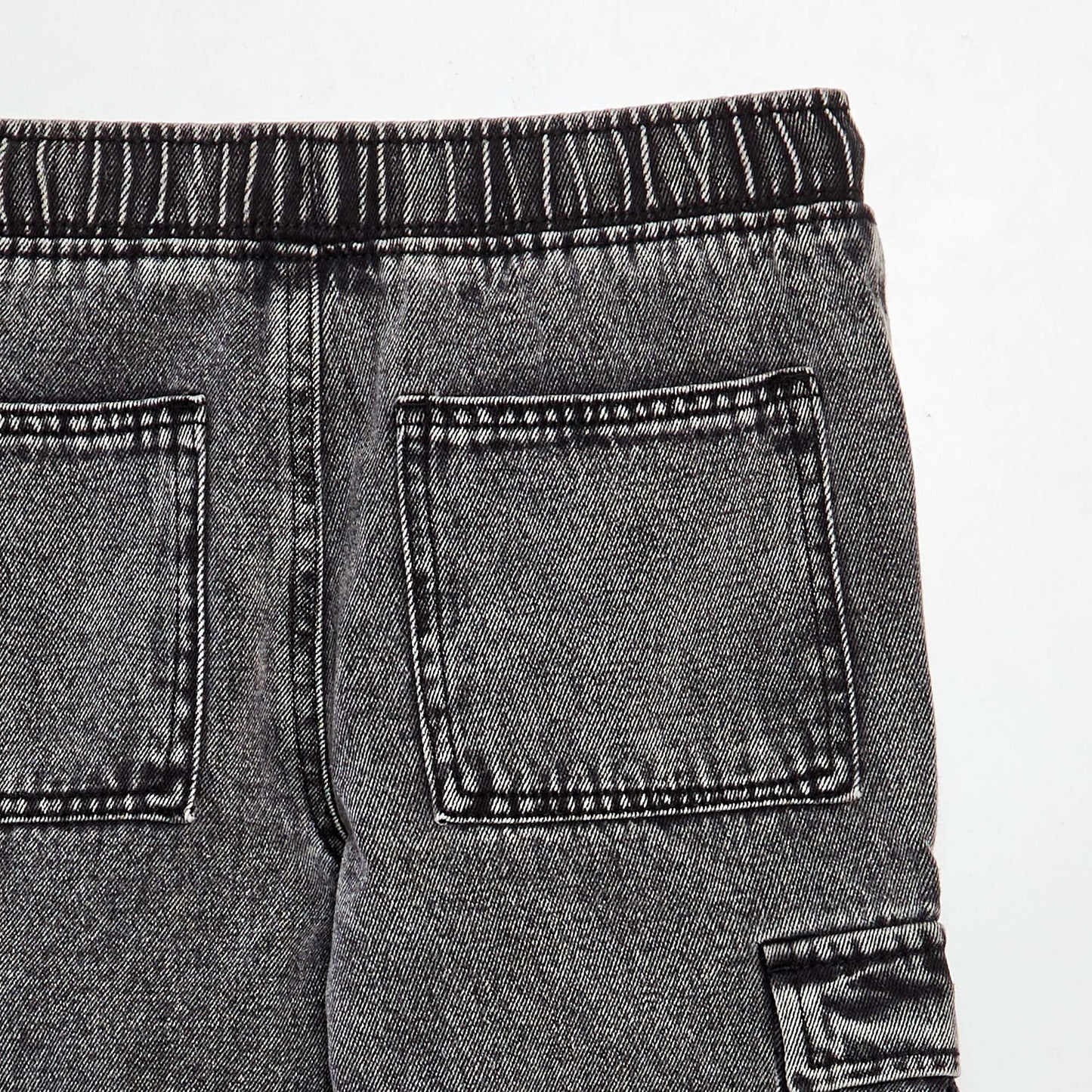 Denim jeans with pockets GREY