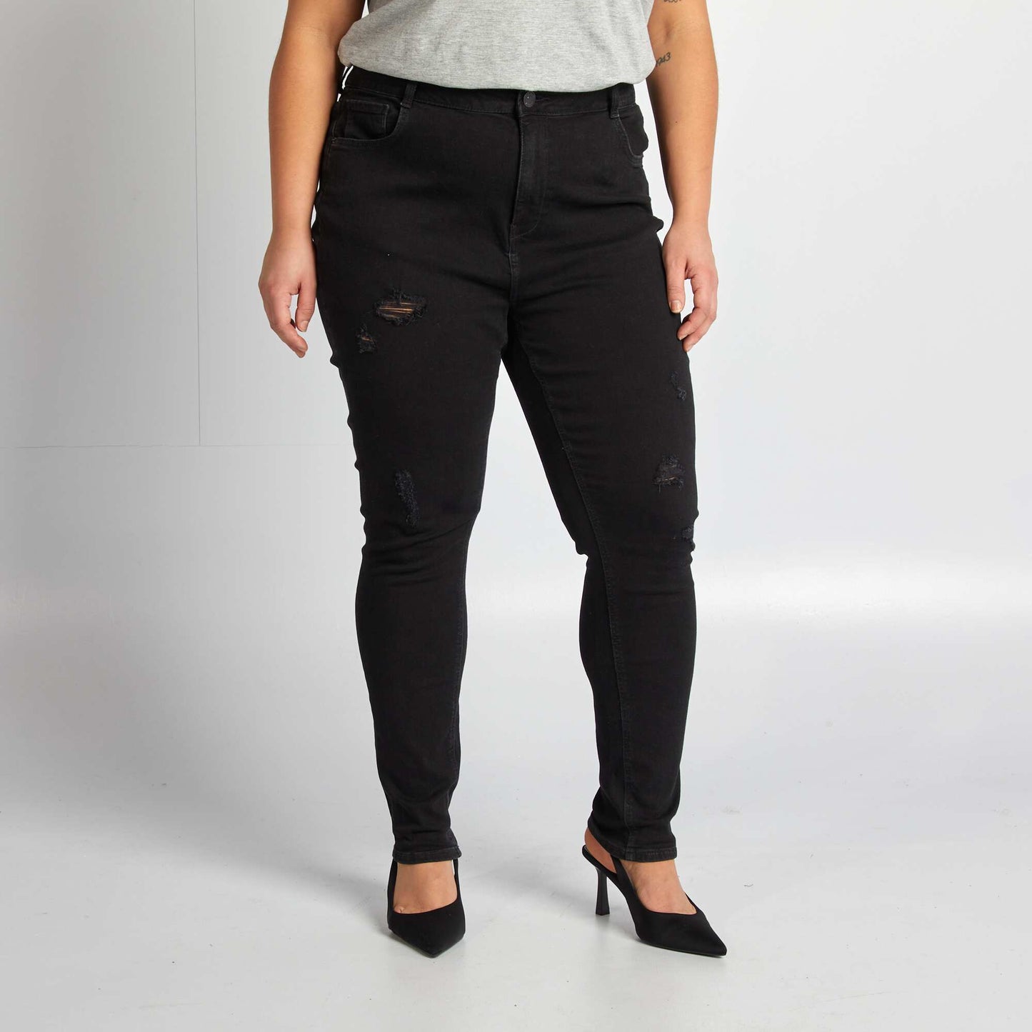 Slim-fit stretch trousers BLACK