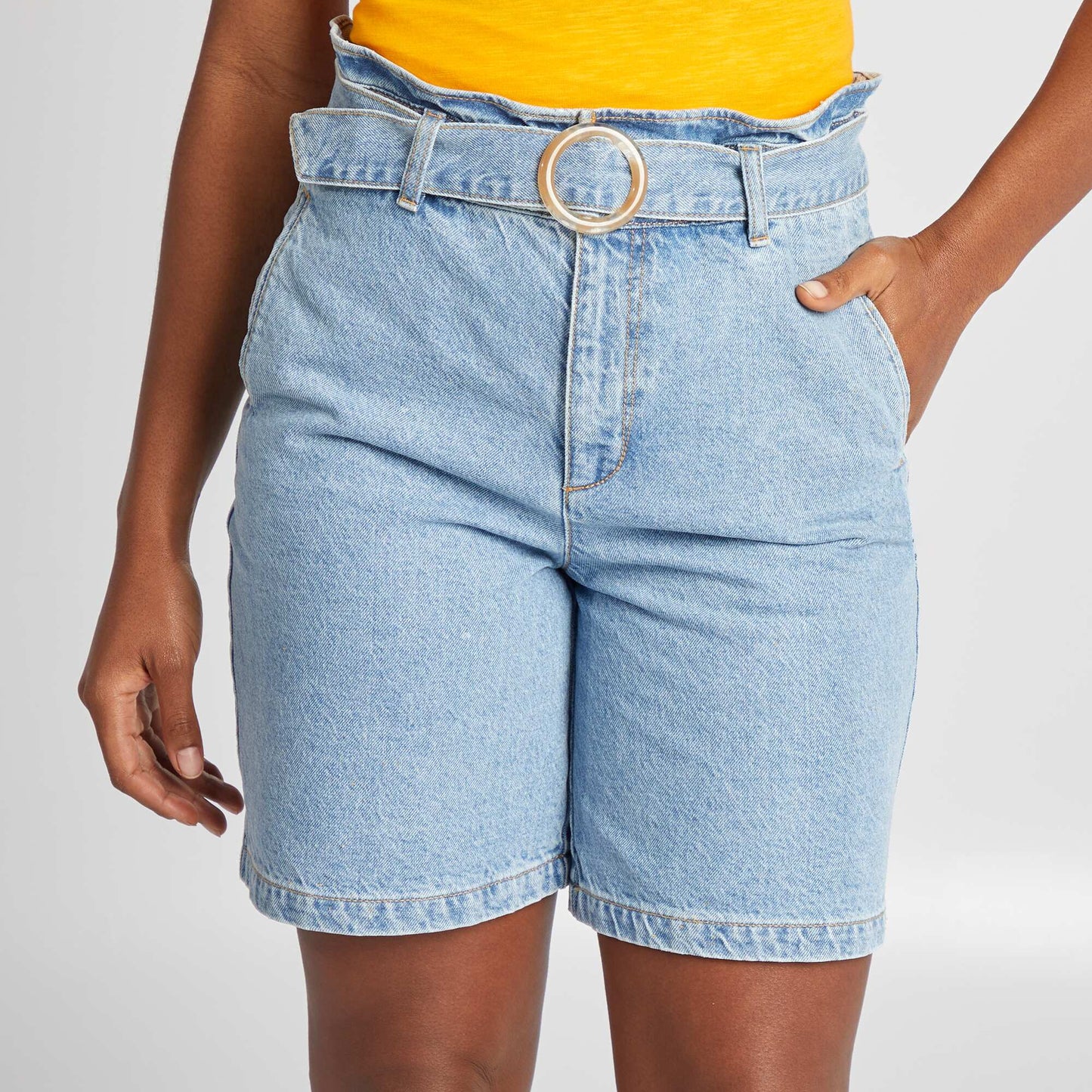 Short denim shorts with buckle belt BLUE