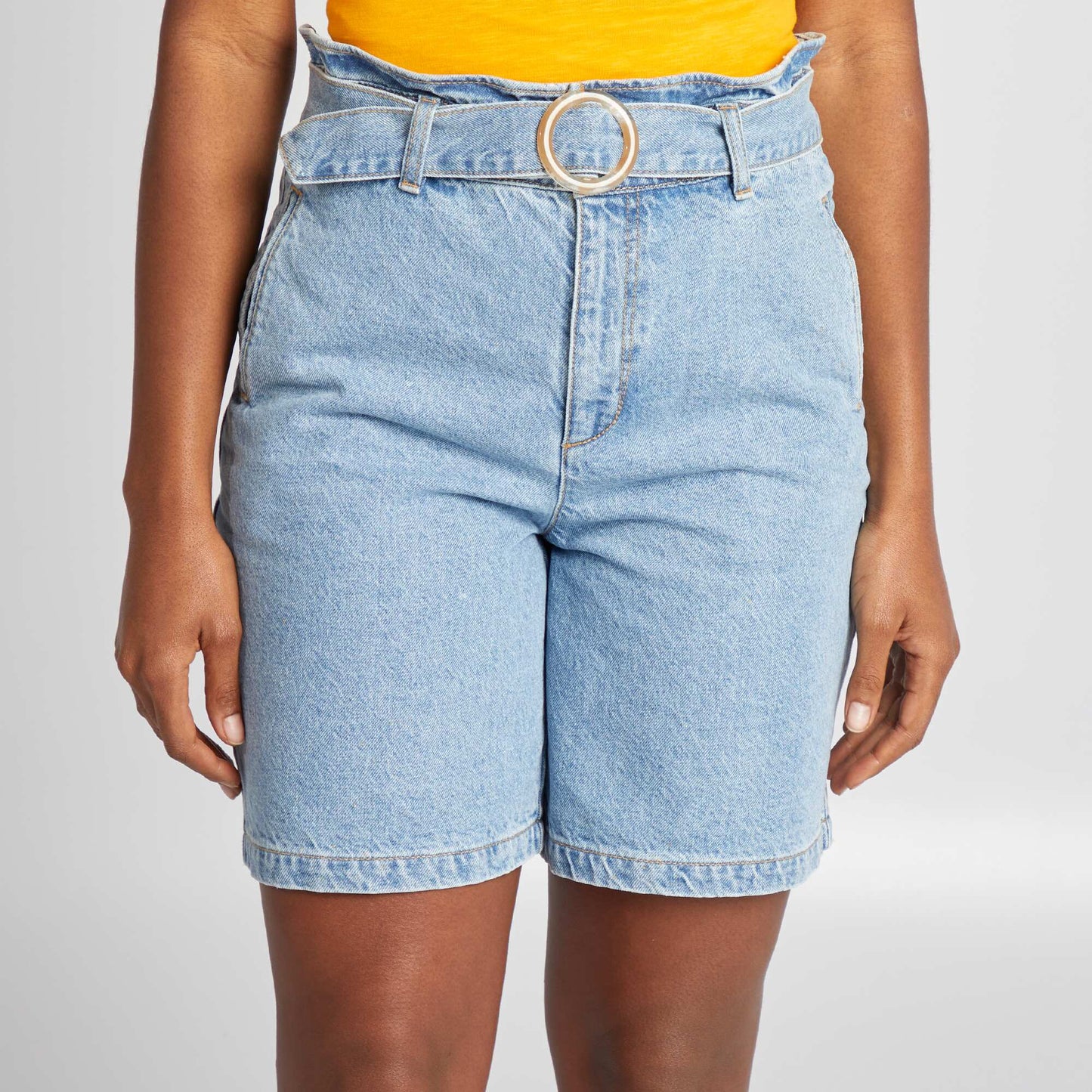 Short denim shorts with buckle belt BLUE
