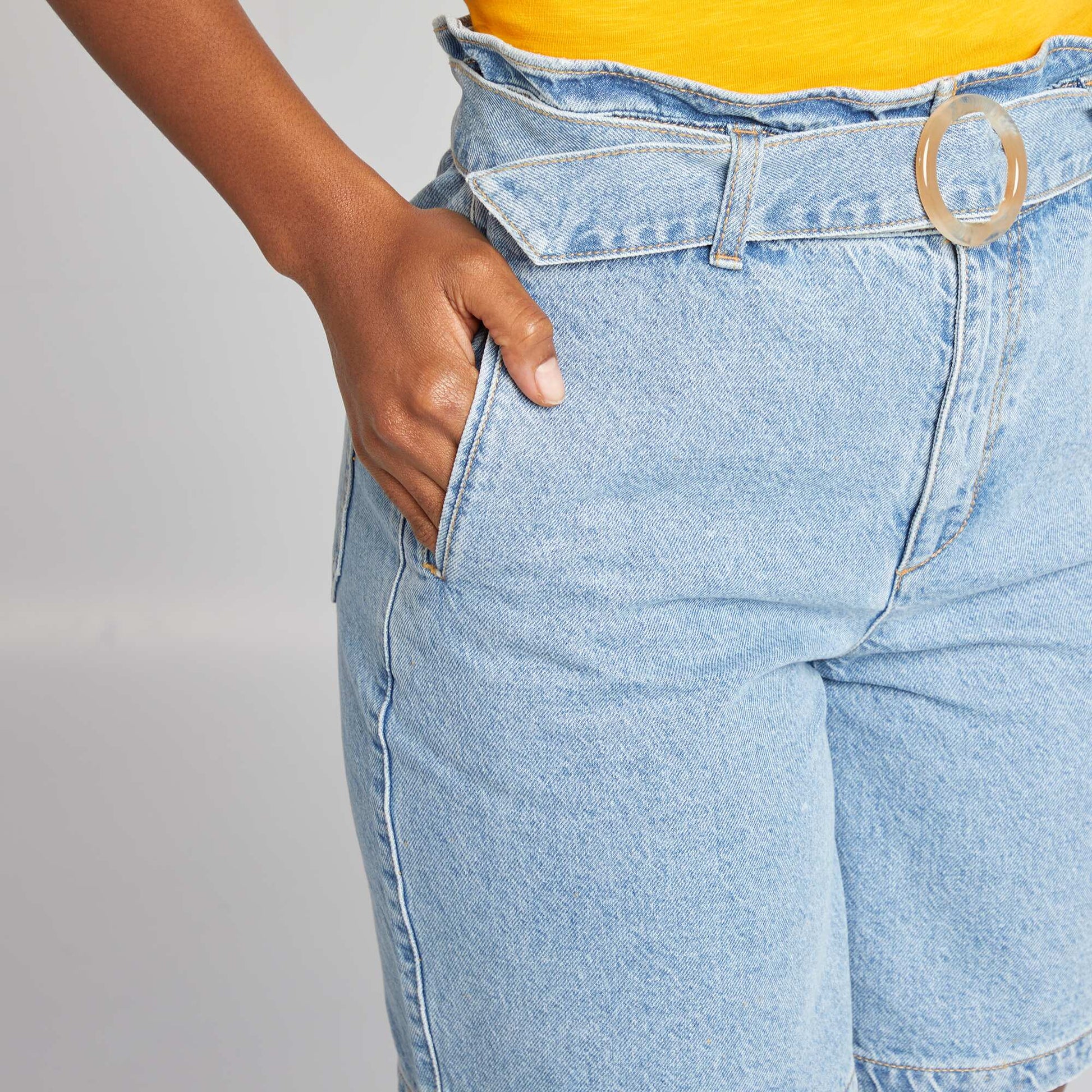 Short denim shorts with buckle belt BLUE