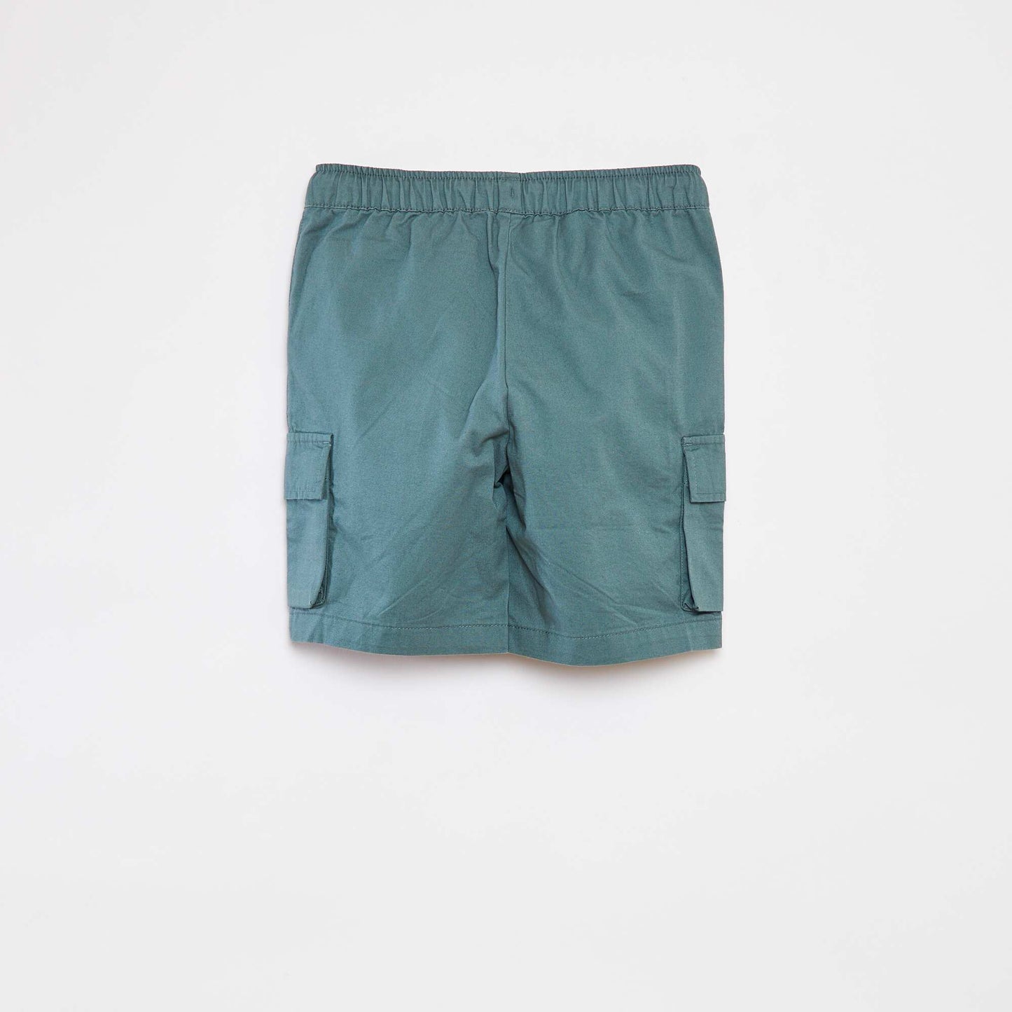 Plain Bermuda shorts with flap pockets GREEN