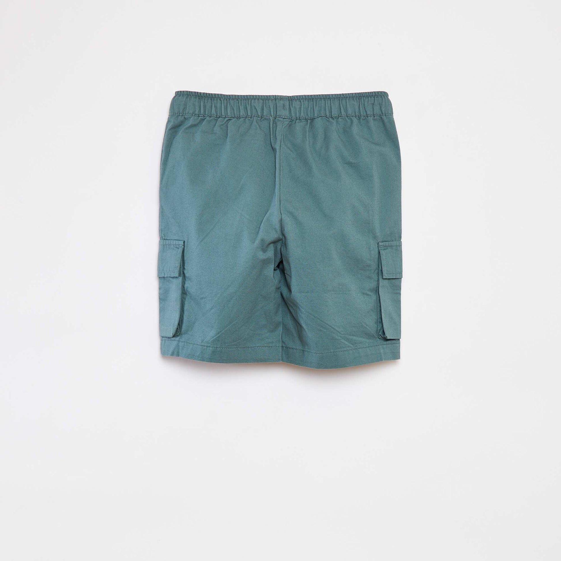 Plain Bermuda shorts with flap pockets GREEN
