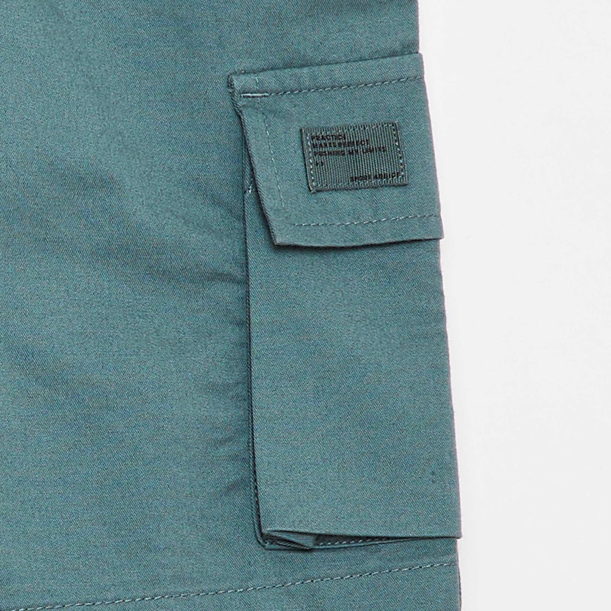 Plain Bermuda shorts with flap pockets GREEN