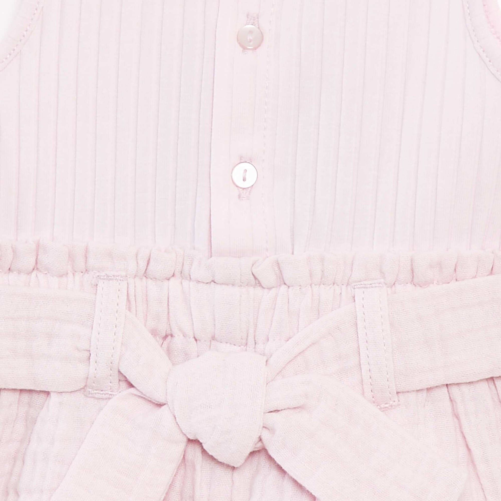 Sleeveless playsuit with tie belt PINK