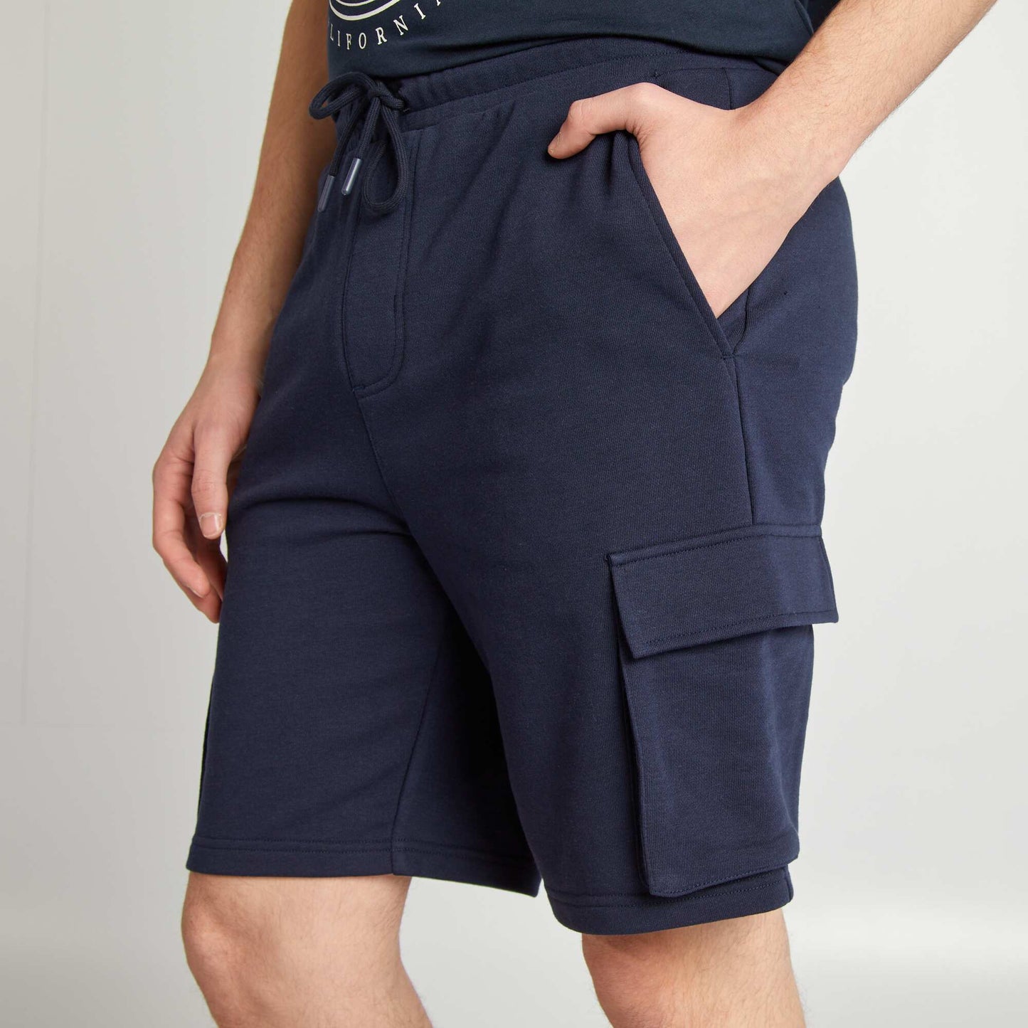 Lightweight sweatshirt fabric multi-pocket shorts BLUE