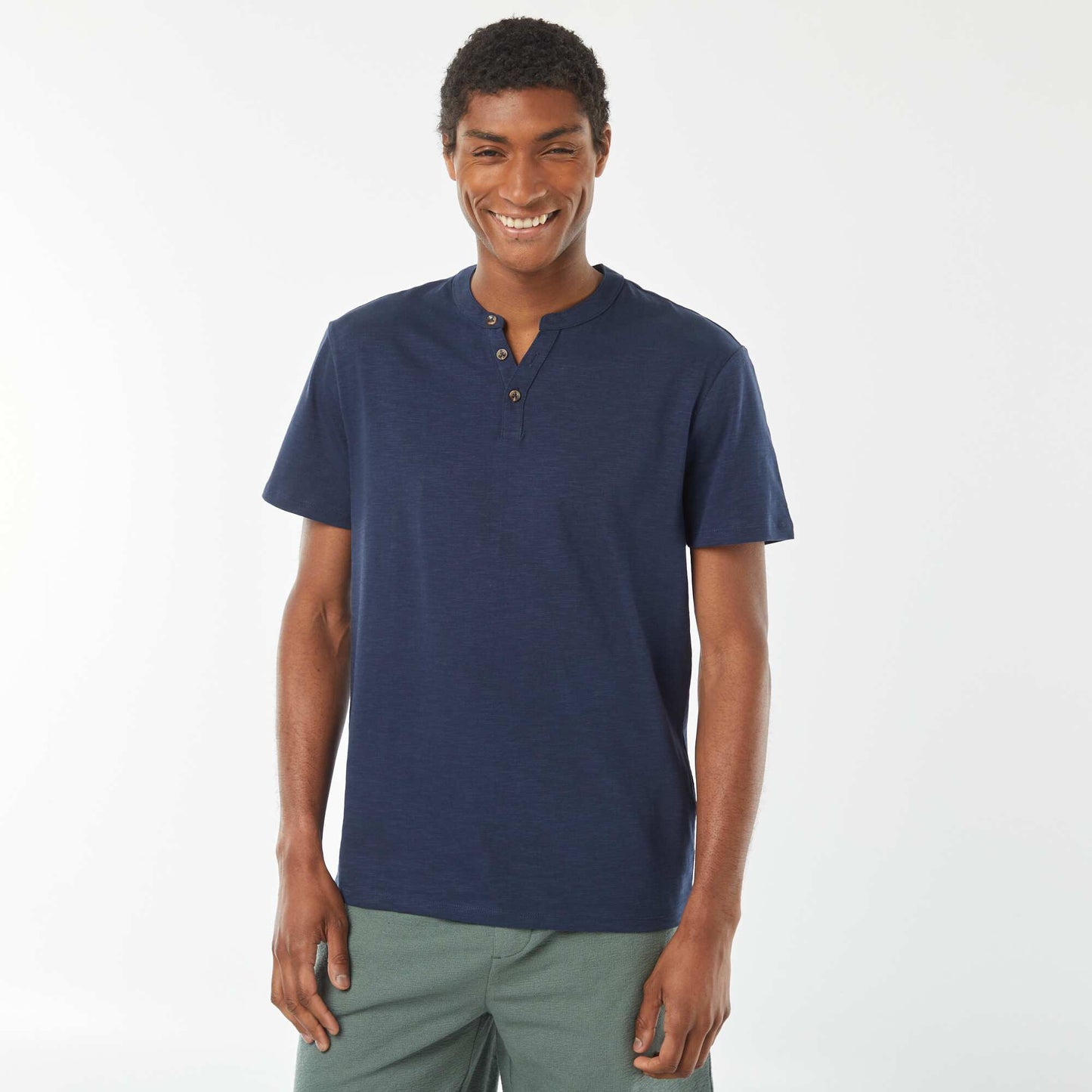 Short-sleeved T-shirt with Henley collar BLACK