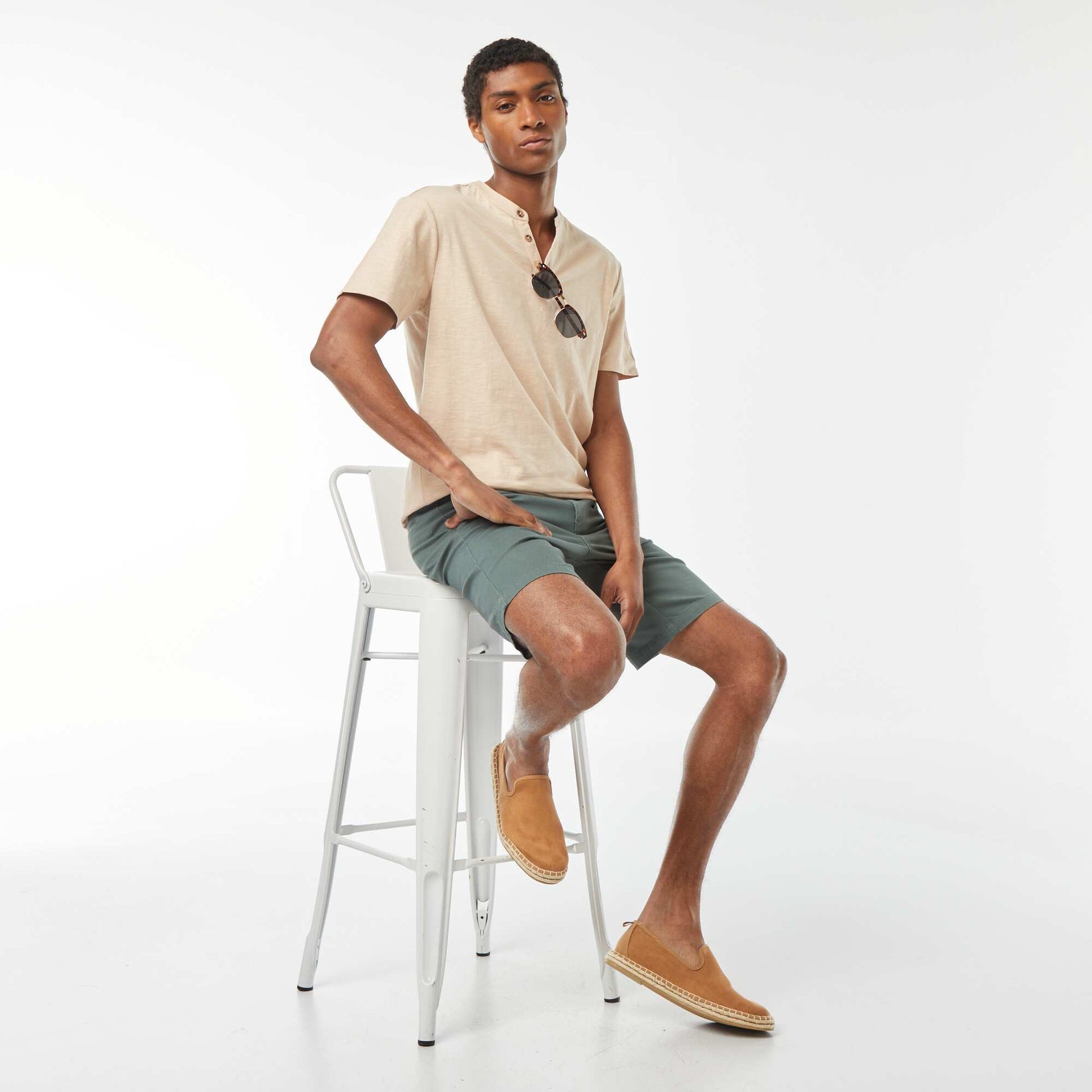 Short-sleeved T-shirt with Henley collar BEIGE