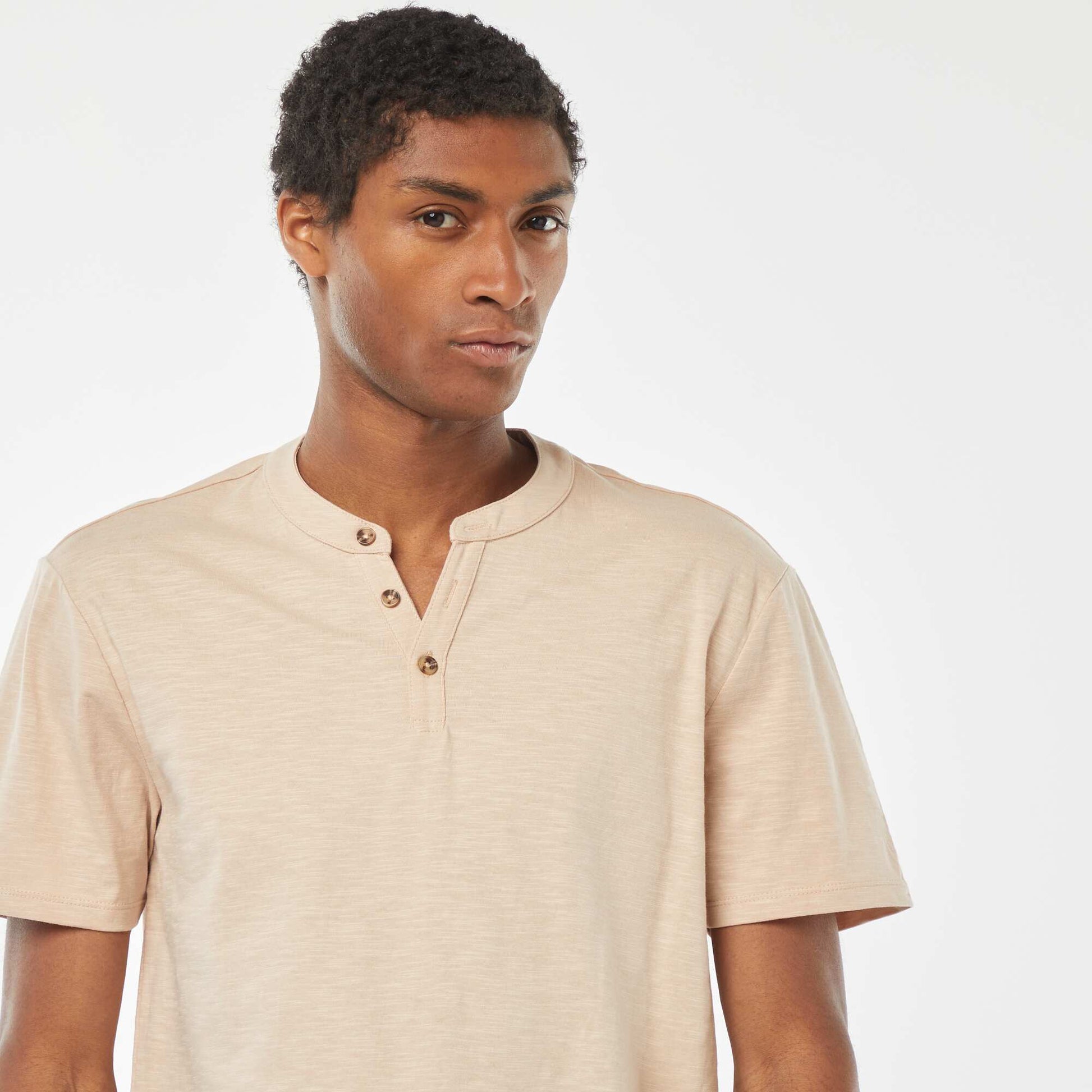 Short-sleeved T-shirt with Henley collar BEIGE