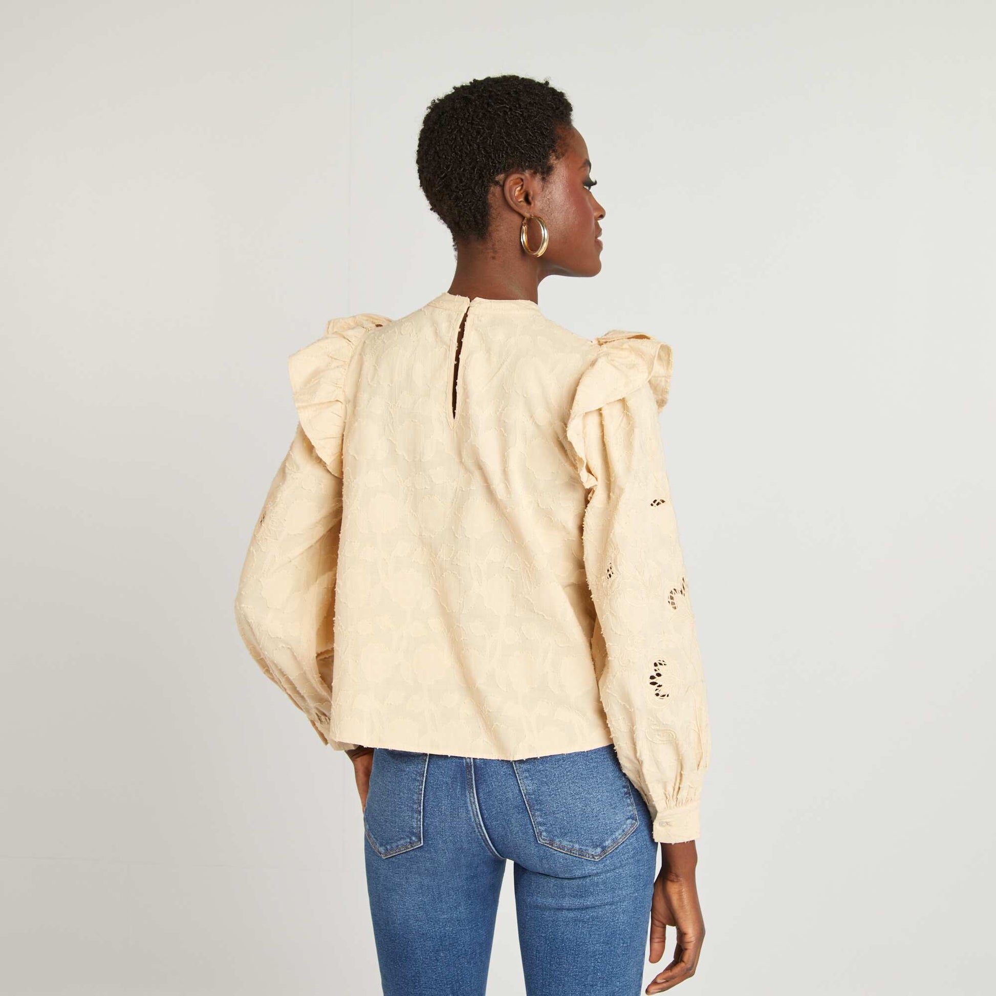 Embroidered blouse with ruffles BEIGE