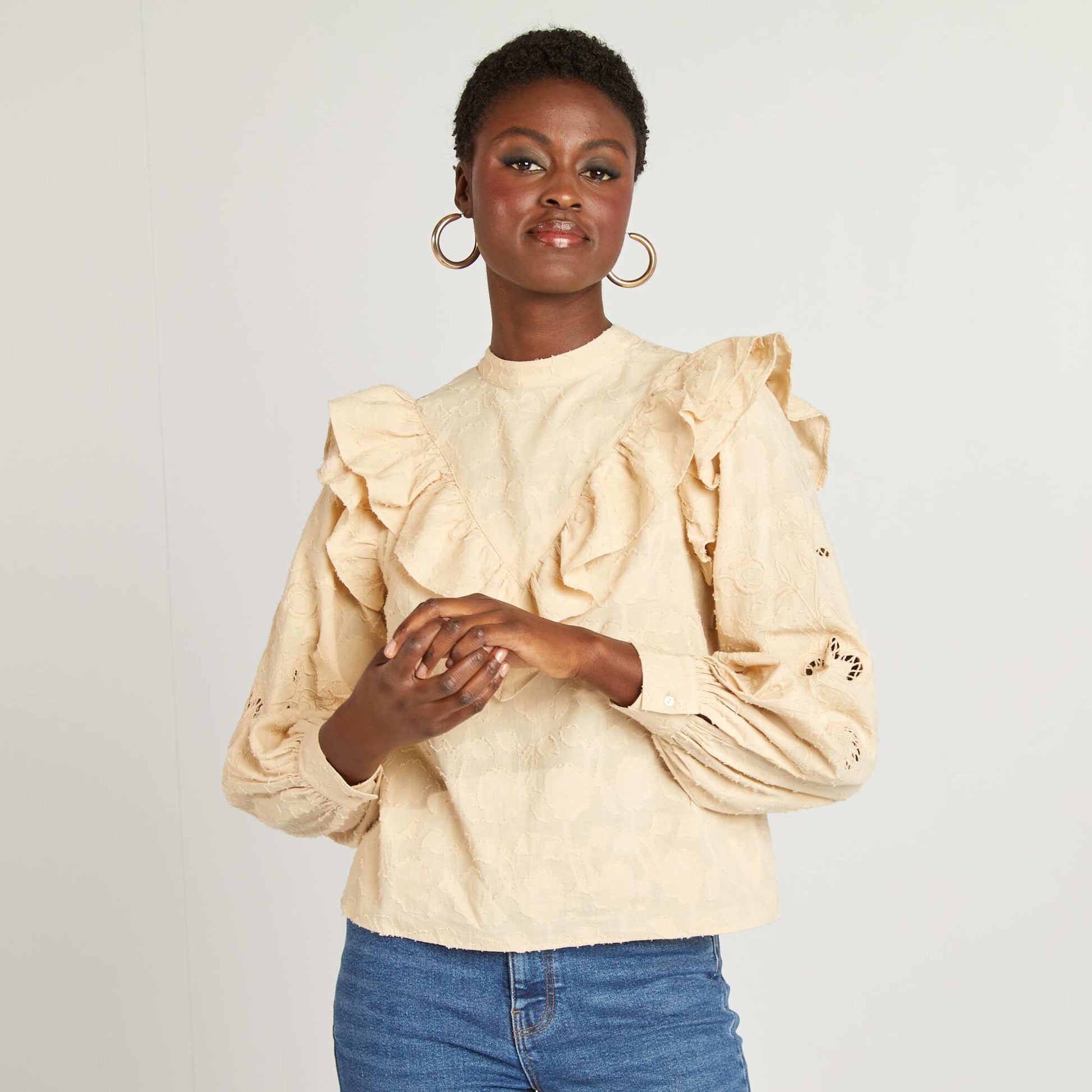Embroidered blouse with ruffles BEIGE