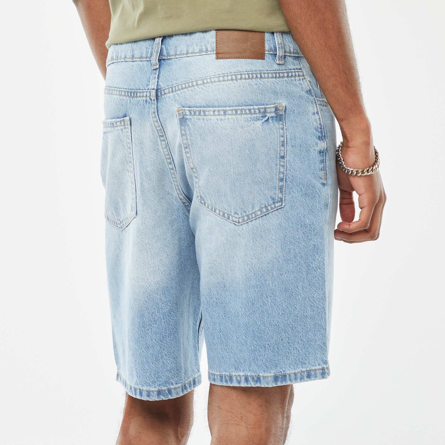 Straight-cut denim Bermuda shorts BLUE