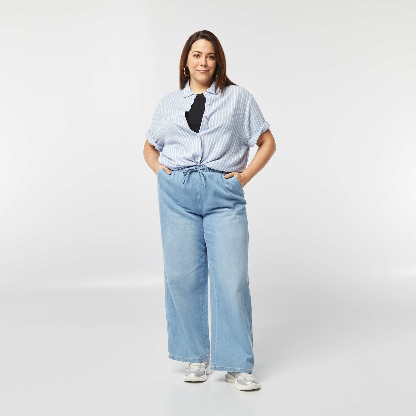 Wide-leg denim trousers with smocked waist BLUE