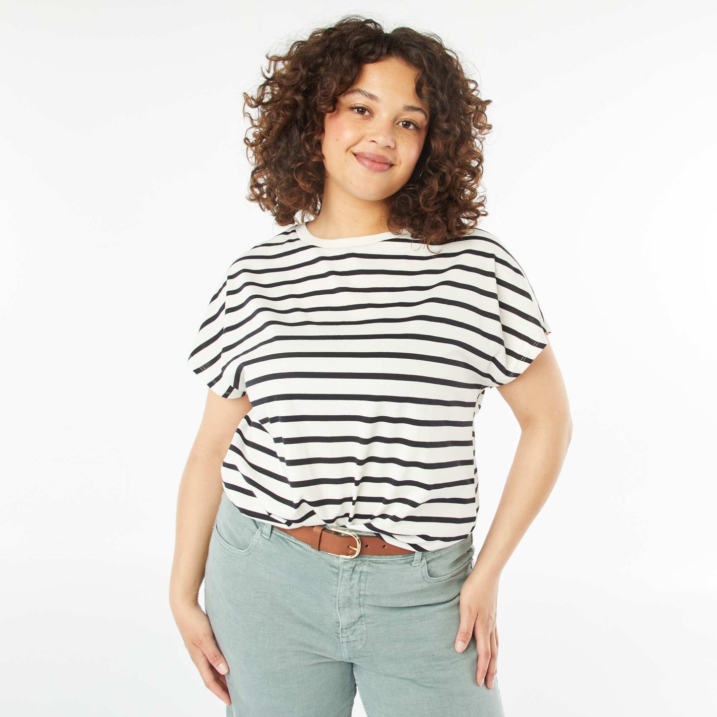 Short-sleeved T-shirt with open back BLUE