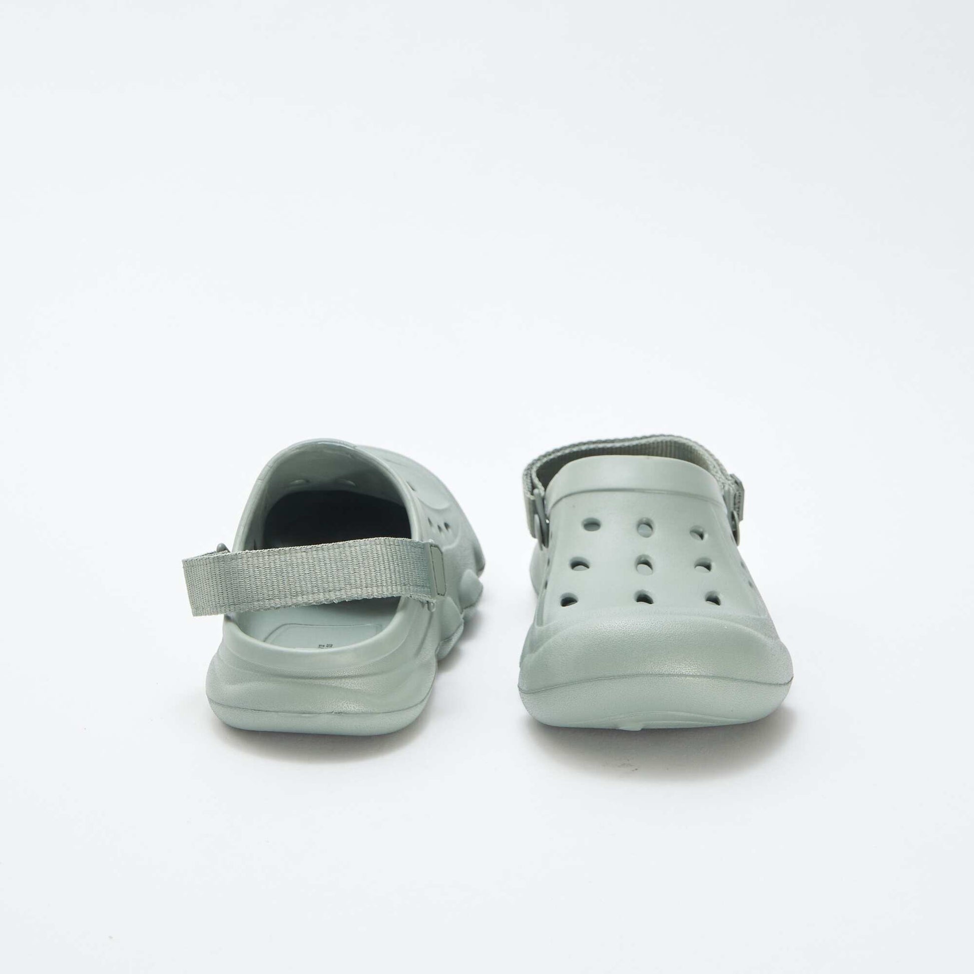 Plain moulded plastic clogs GREEN