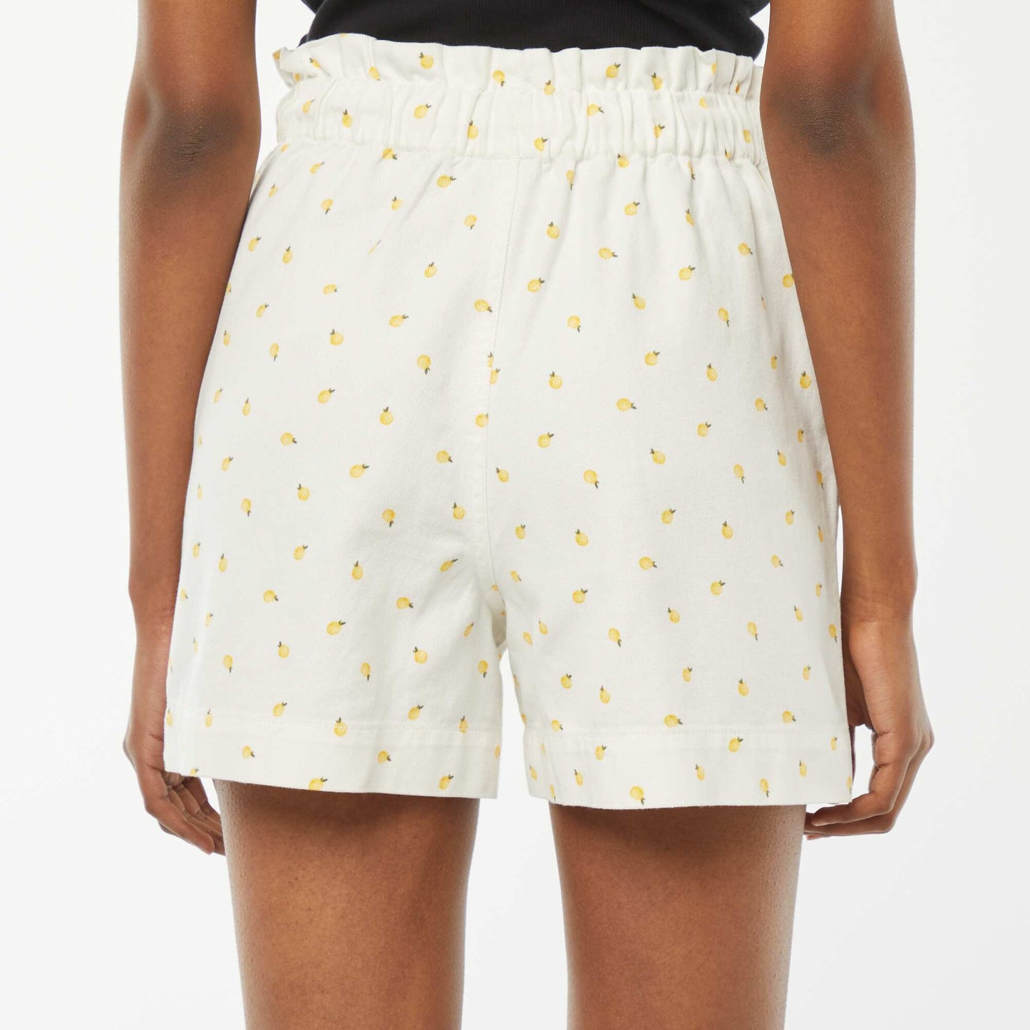 Short denim shorts with large patch pockets WHITE