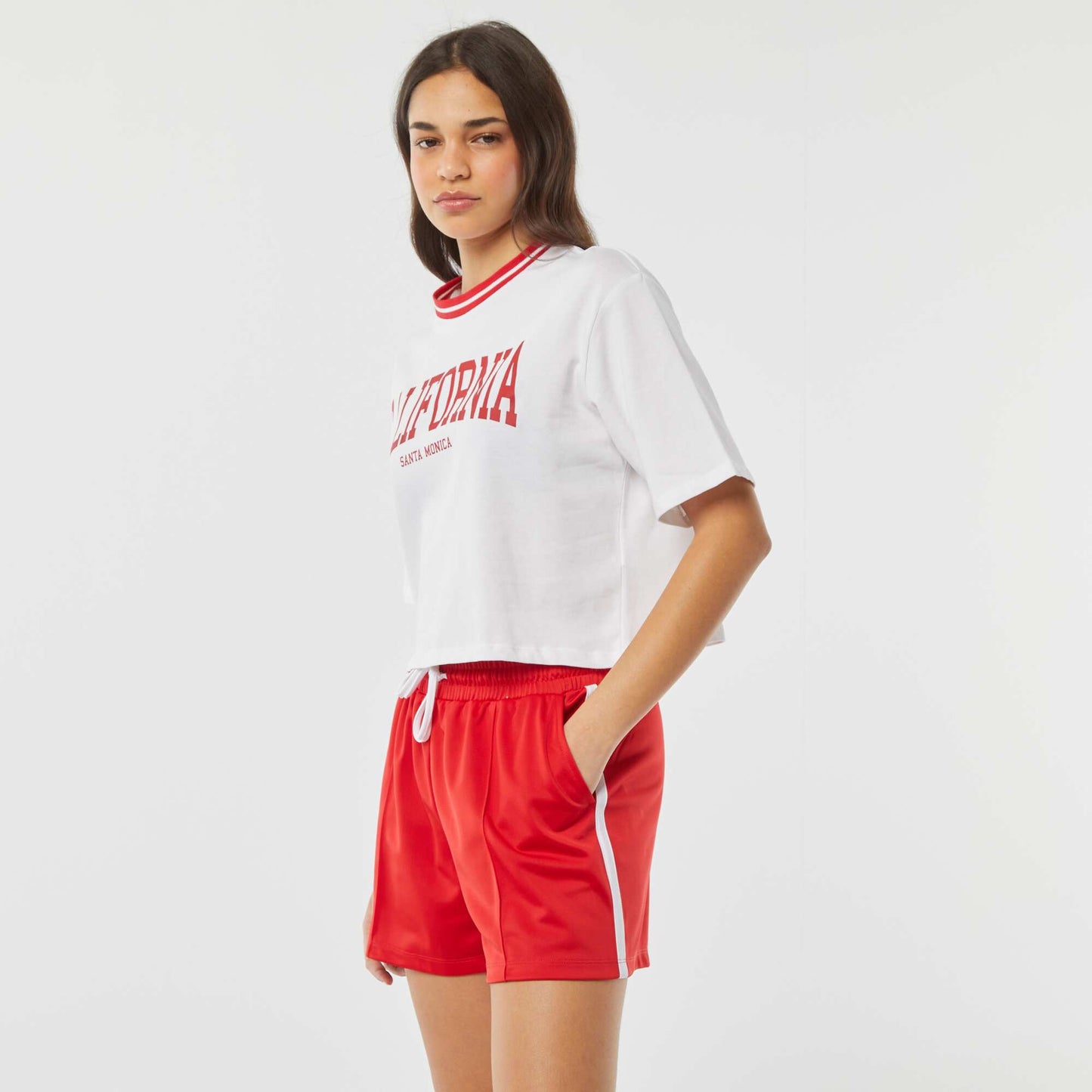 Plain sports shorts RED