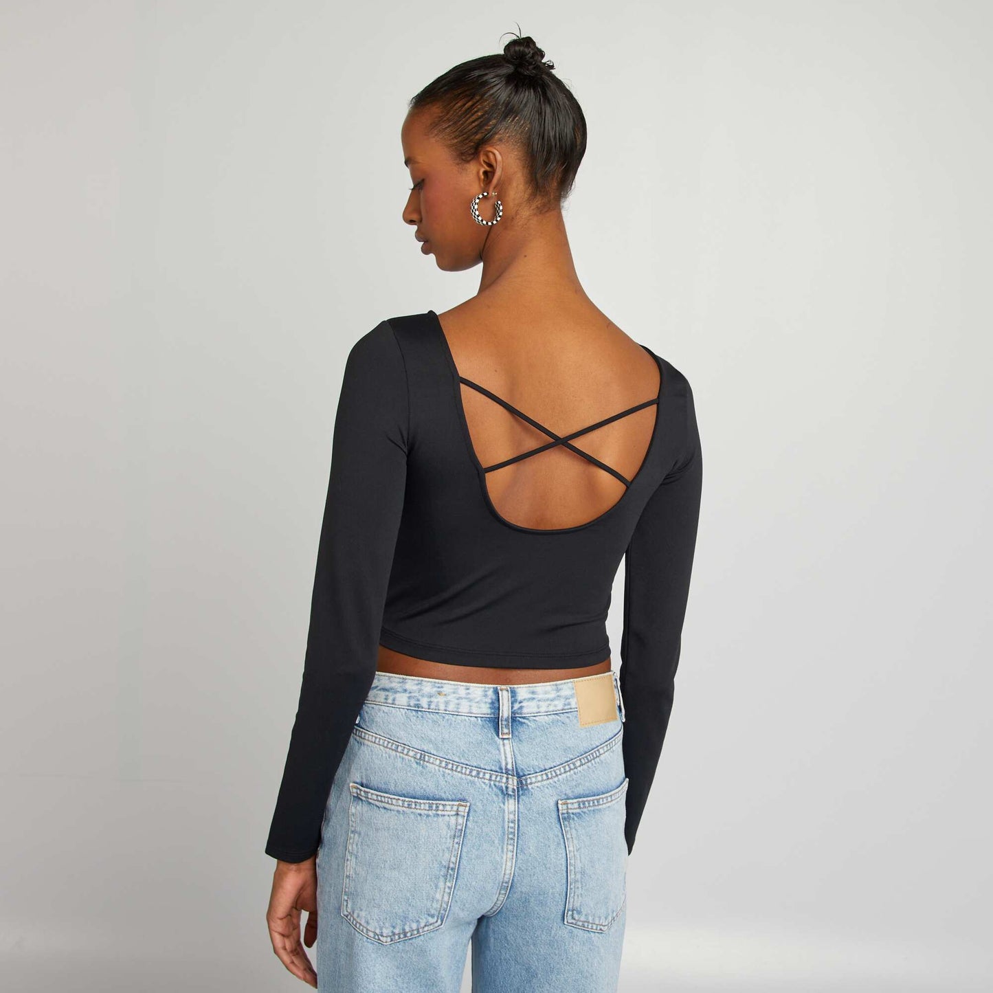 Crop top T-shirt with crossover back black