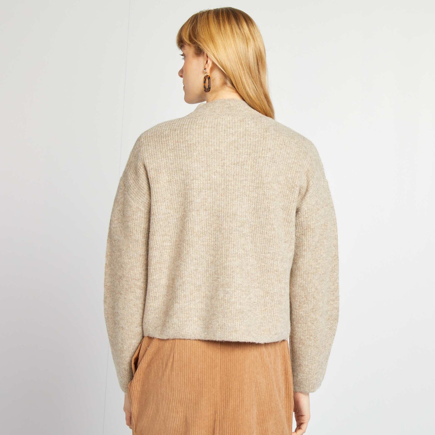 Knit sweater with high neck BROWN