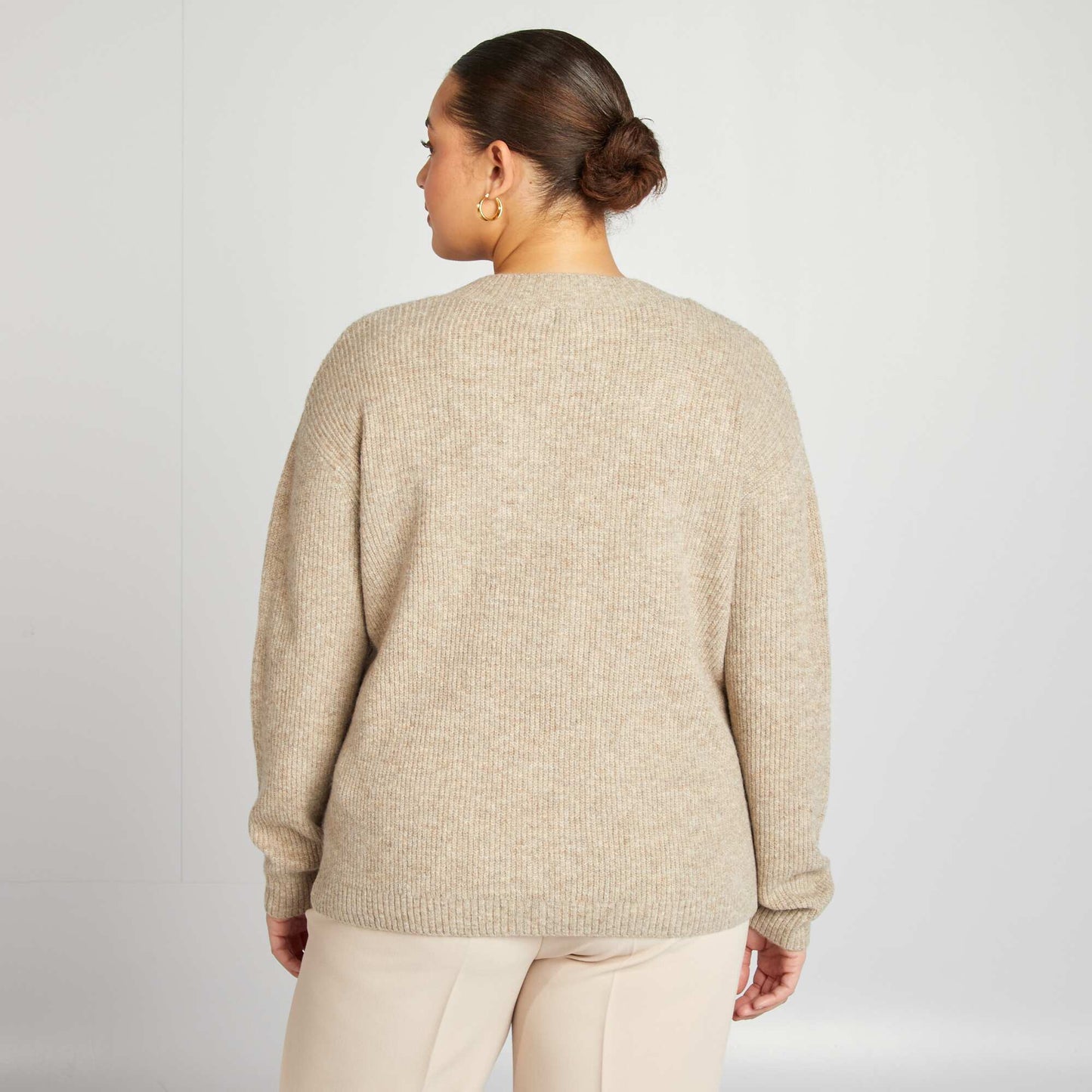 V-neck knit sweater BROWN