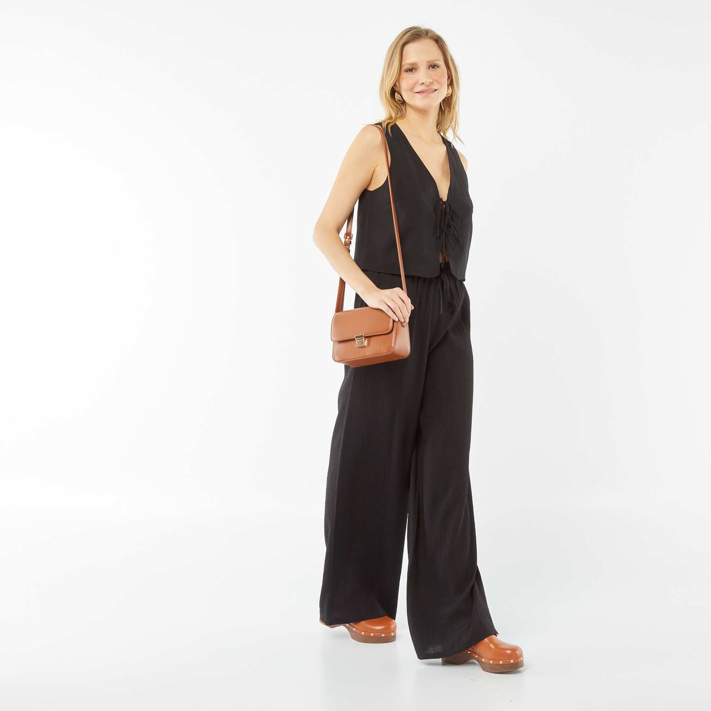Waistcoat with tie fastenings BLACK