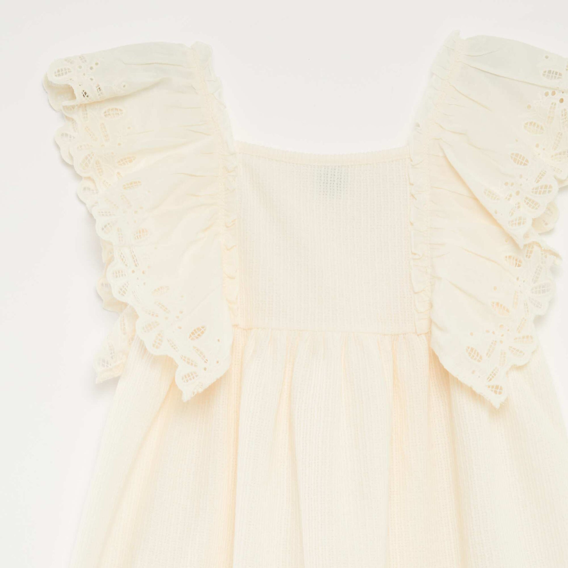 Decorative-knit dress with ruffles WHITE