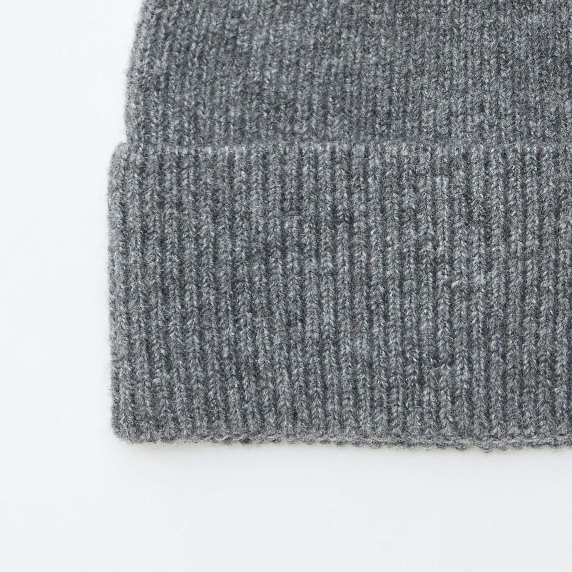 Knitted Beanie GREY