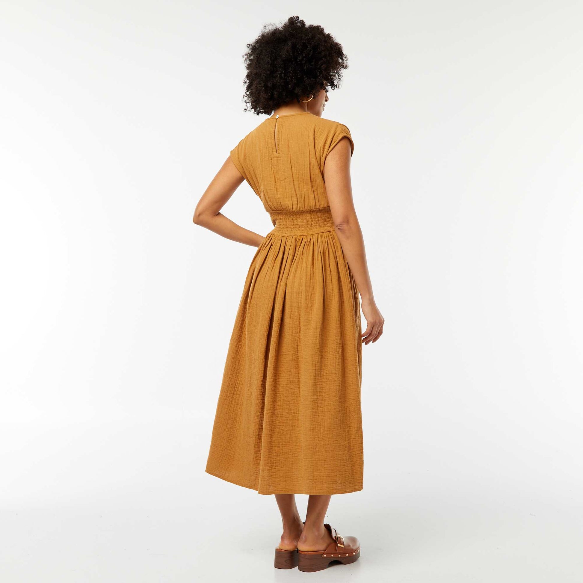 Long sleeveless dress BROWN