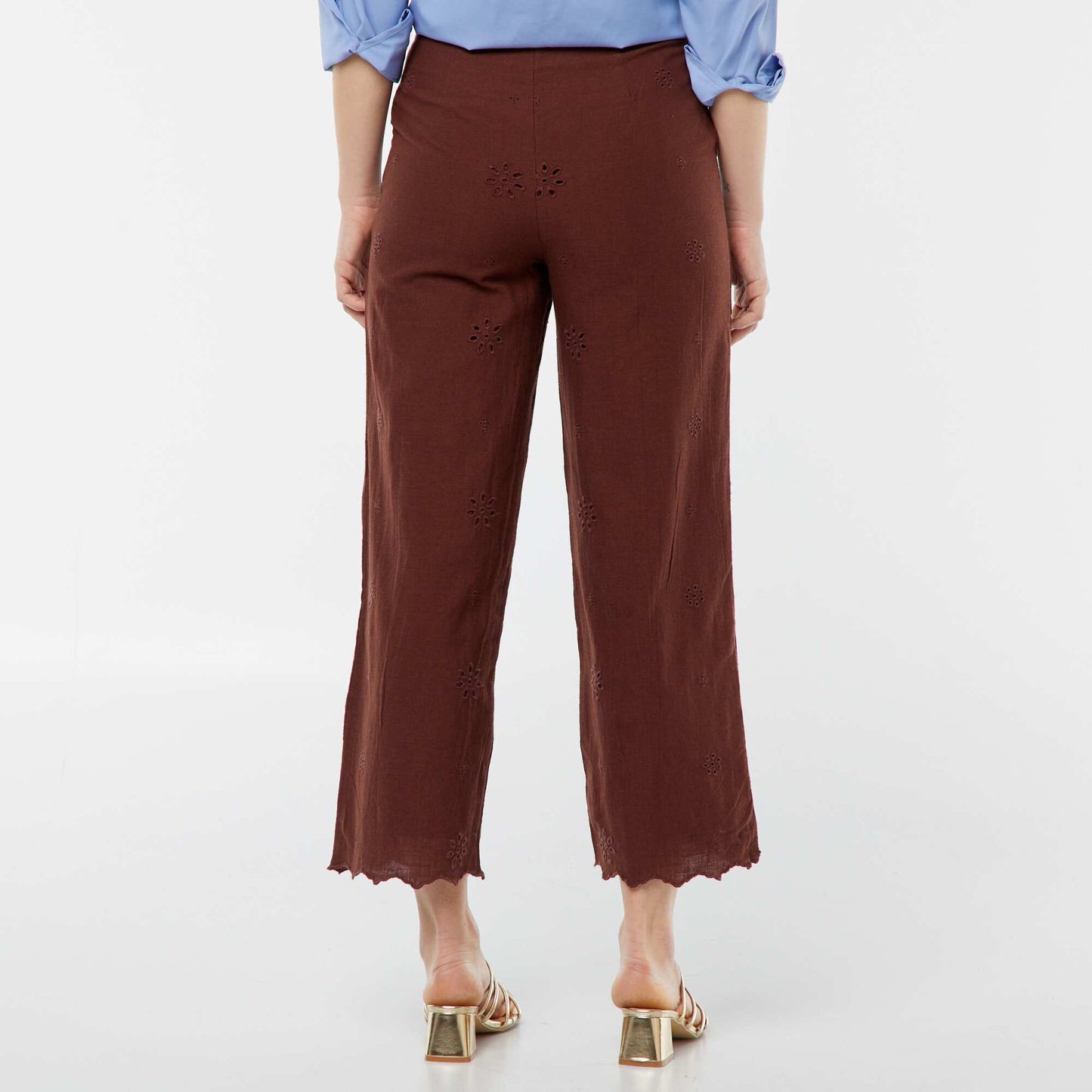 Wide-leg trousers with broderie anglaise BROWN