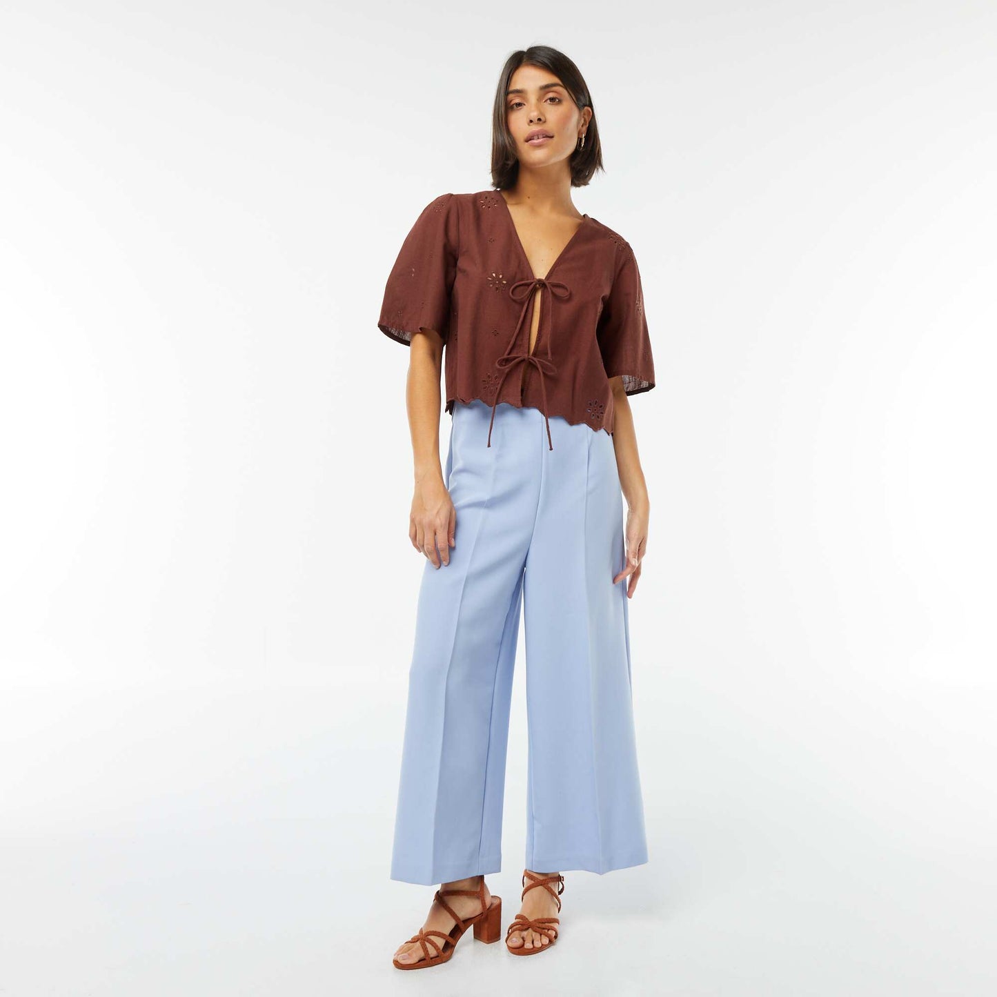 Blouse with ties and 3/4 length sleeves BROWN
