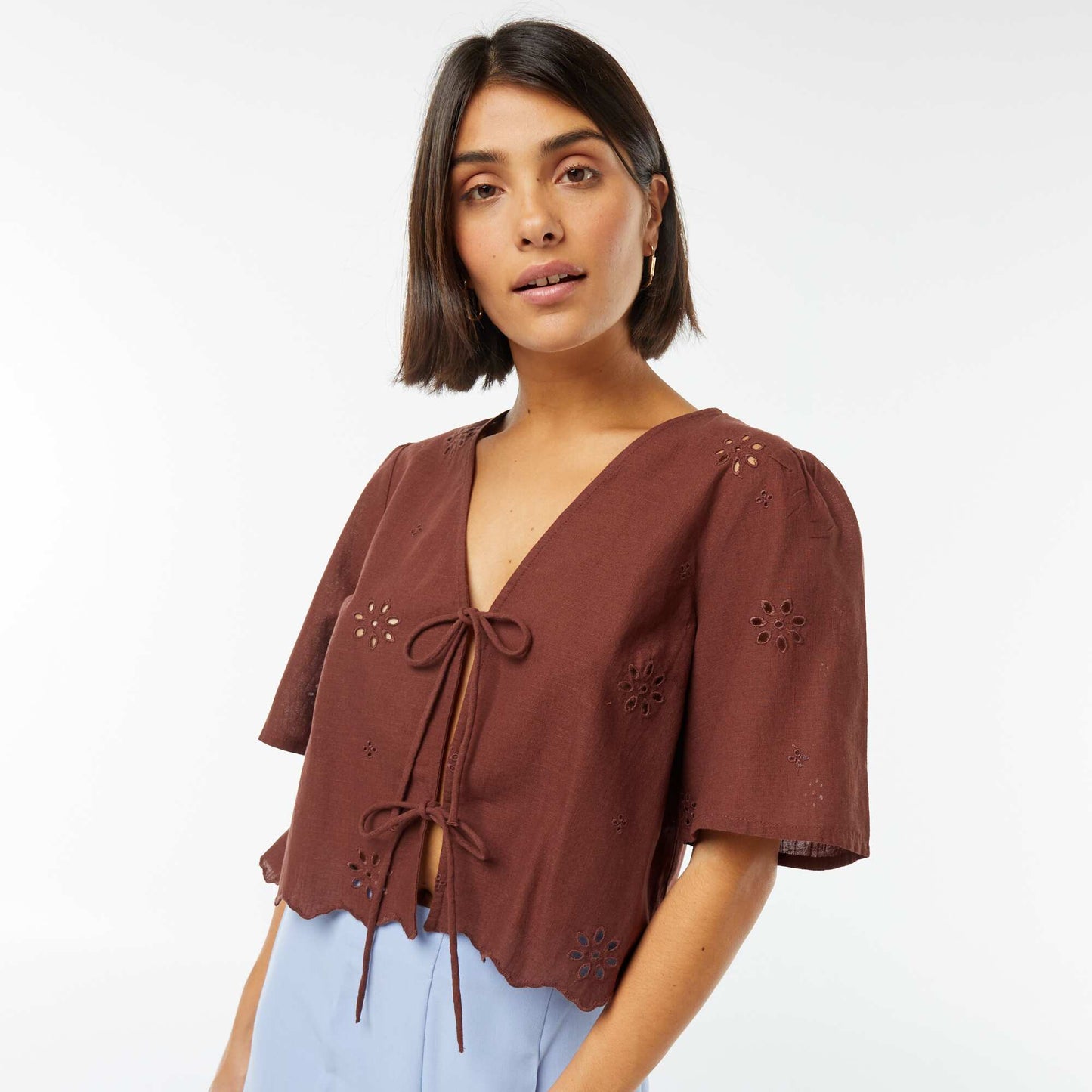 Blouse with ties and 3/4 length sleeves BROWN