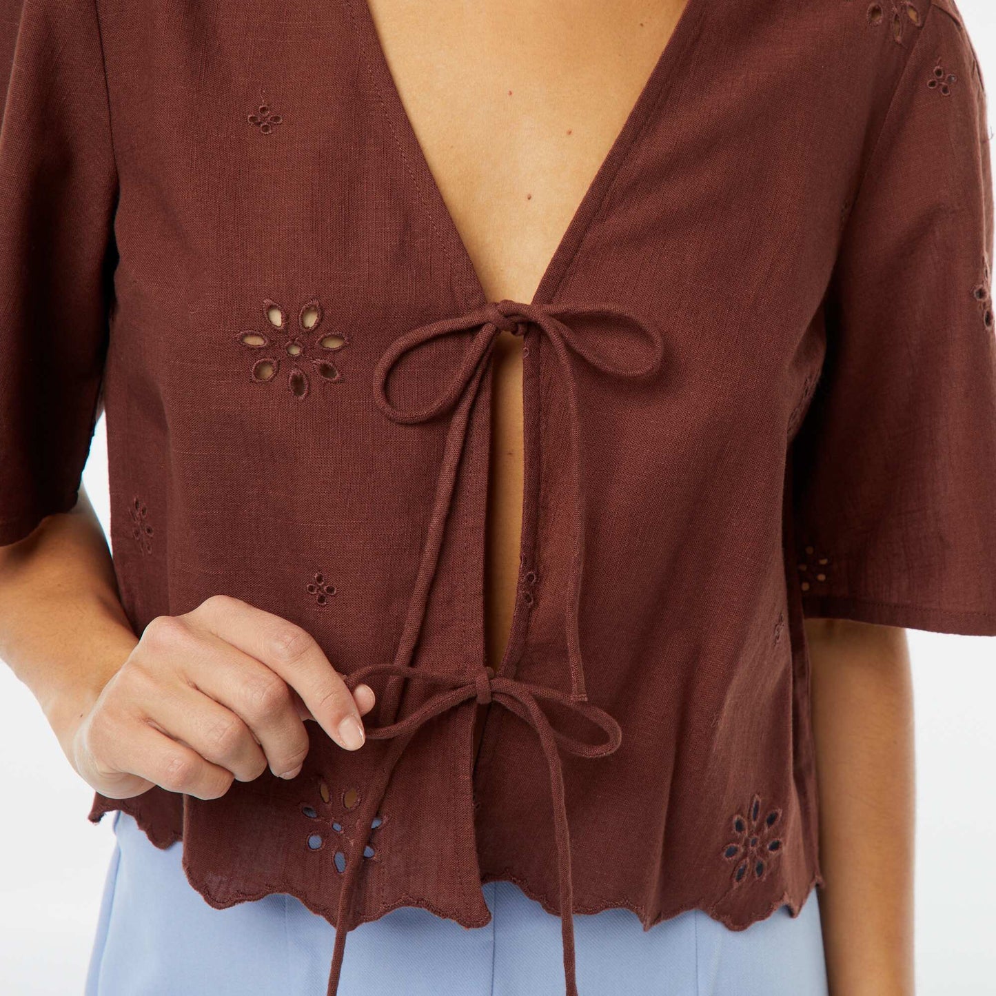 Blouse with ties and 3/4 length sleeves BROWN