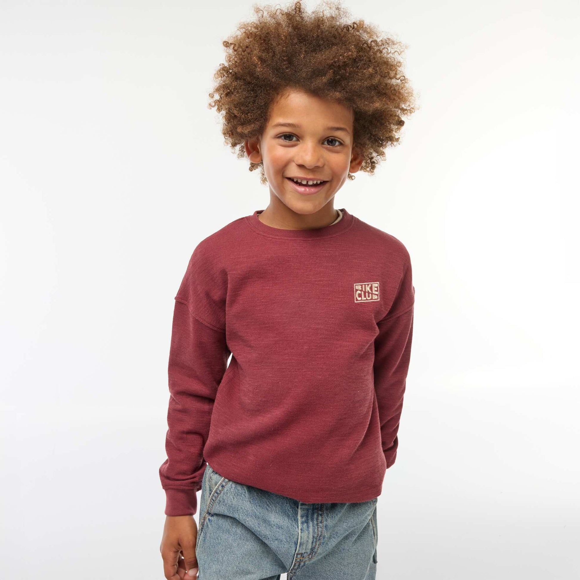 Knit T-shirt with embroidery BROWN