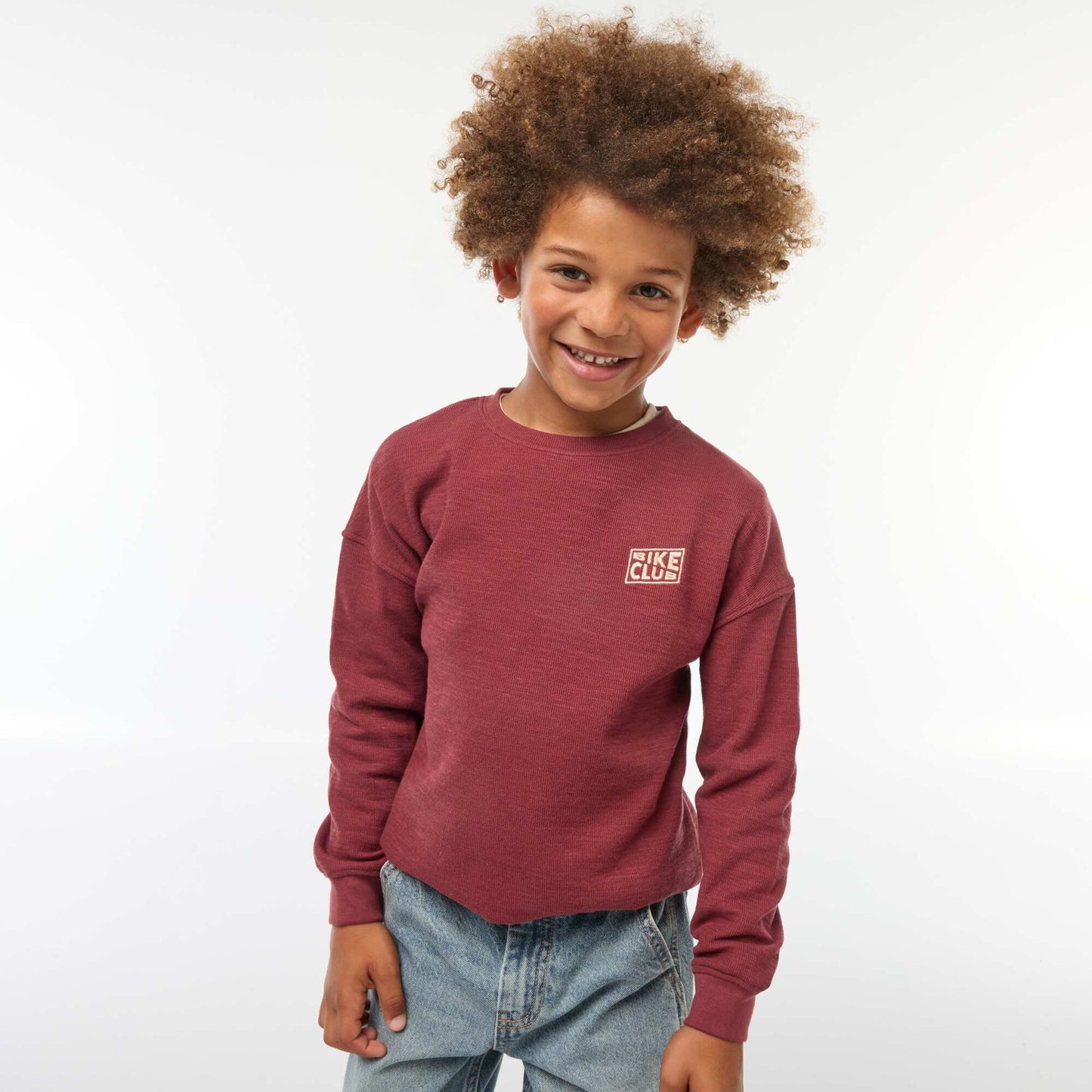 Knit T-shirt with embroidery BROWN