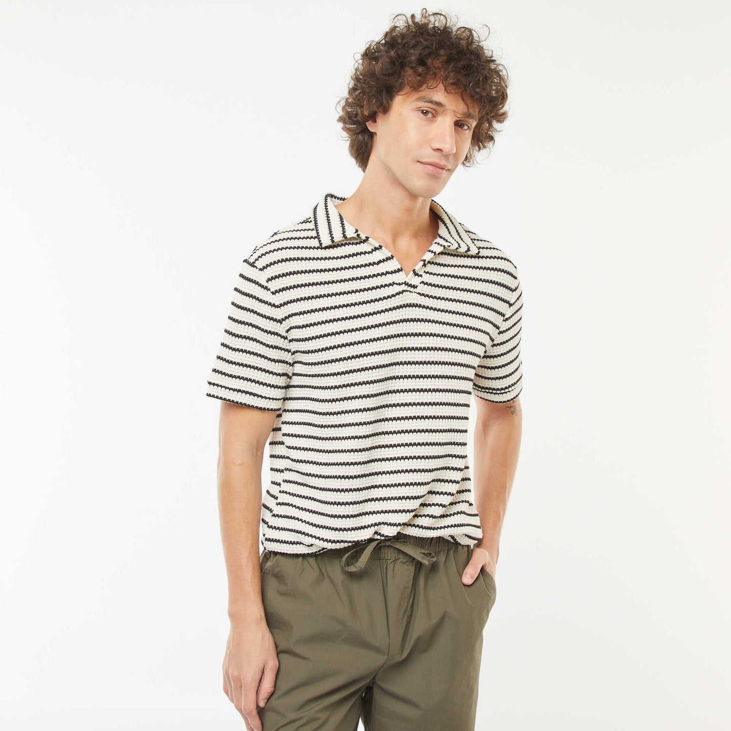 Short-sleeved fancy openwork knit fabric polo shirt BLACK