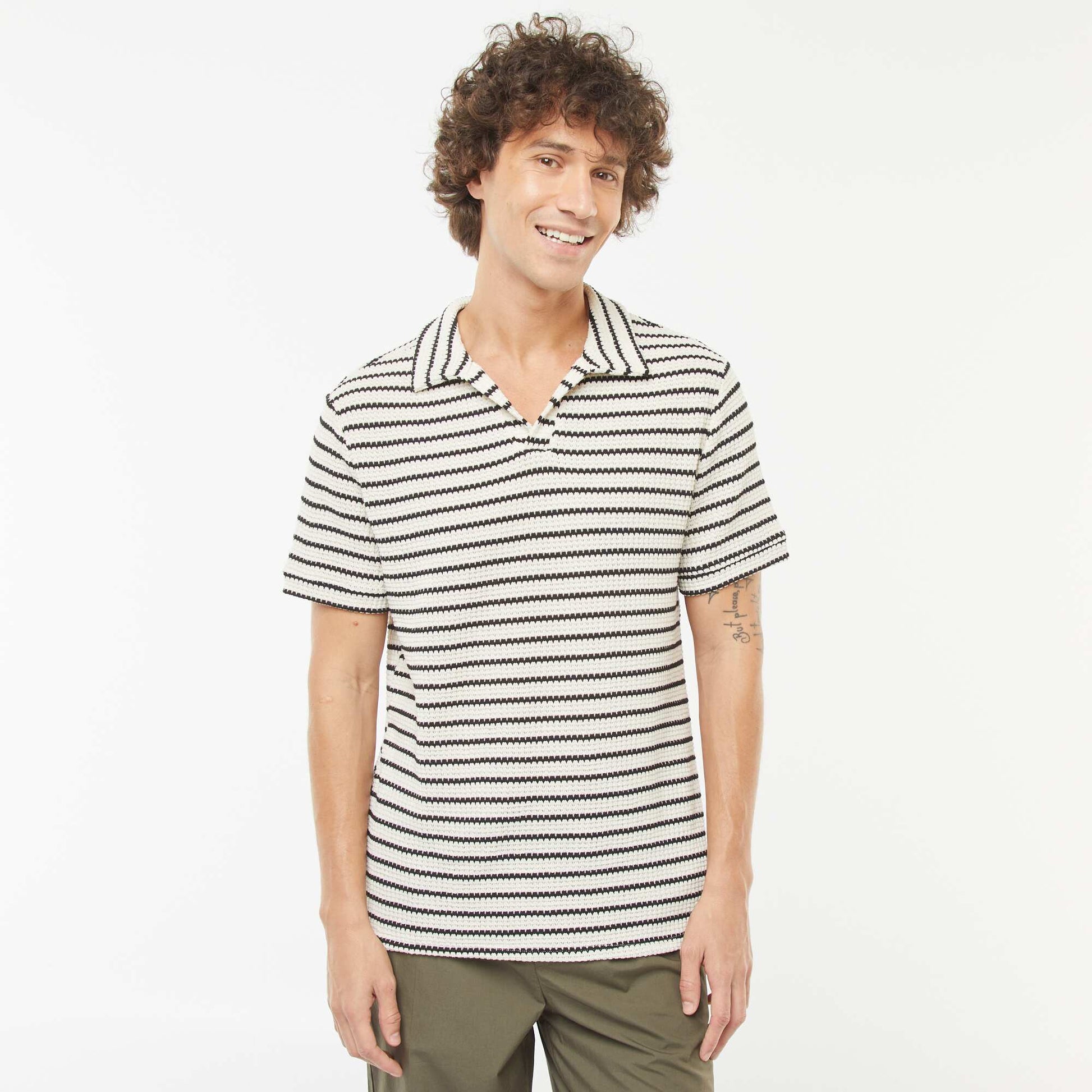 Short-sleeved fancy openwork knit fabric polo shirt BLACK