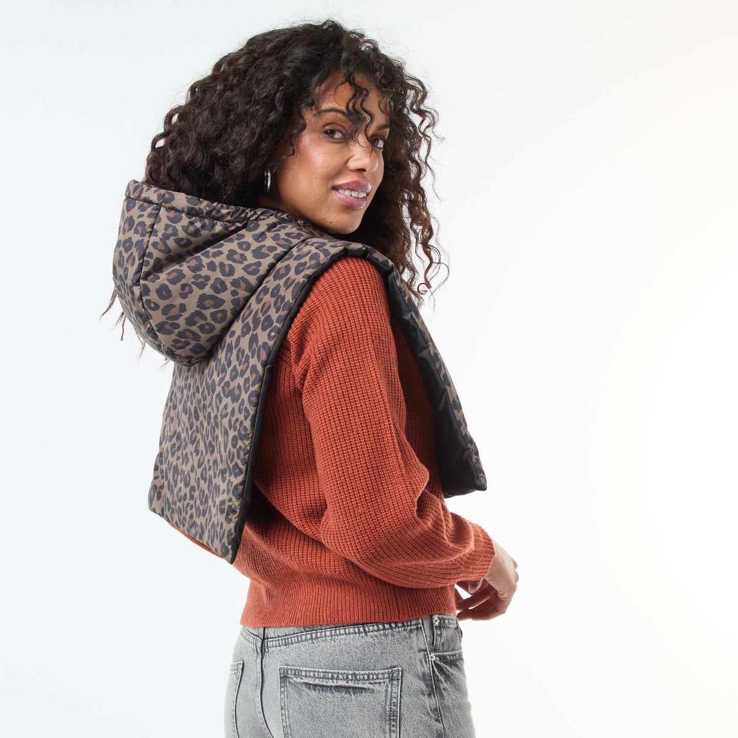 Zipped Neck Warmer with Hood BROWN