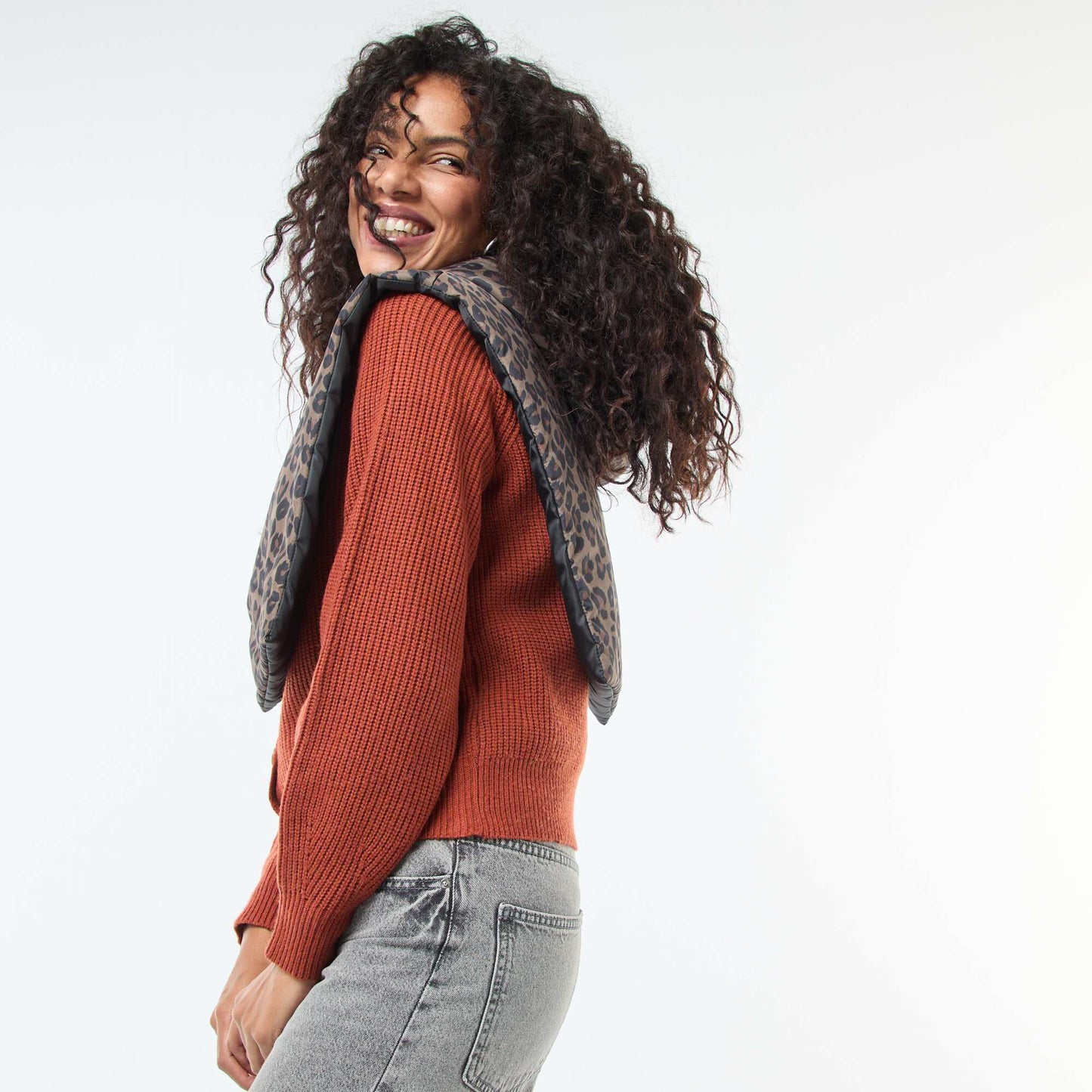 Zipped Neck Warmer with Hood BROWN