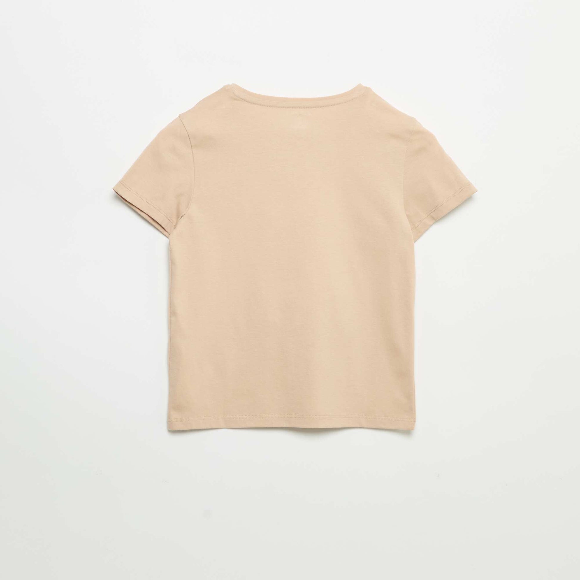 تي شيرت بأكمام قصيرة بتصميم بيج
