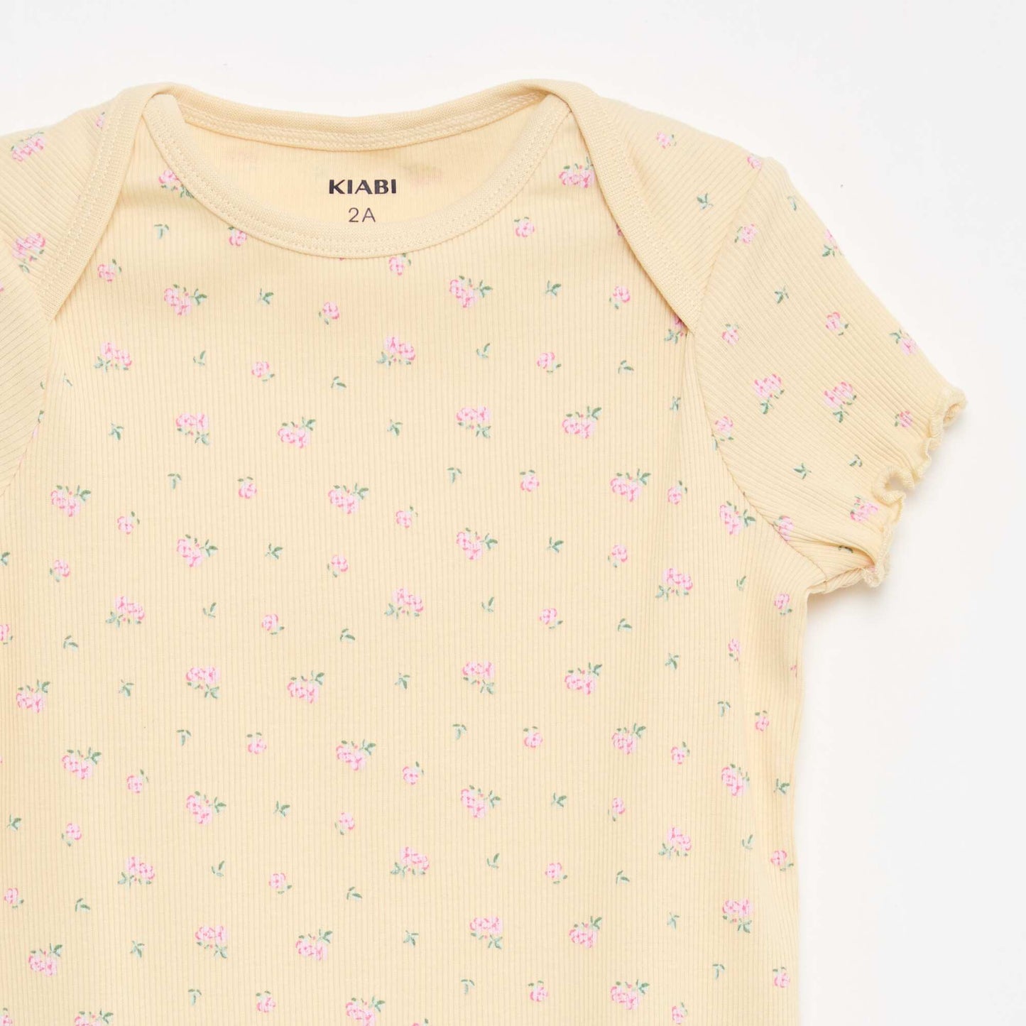 طقم بيجامة قصيرة - تي شيرت + شورت - قطعتان باللون البيجي