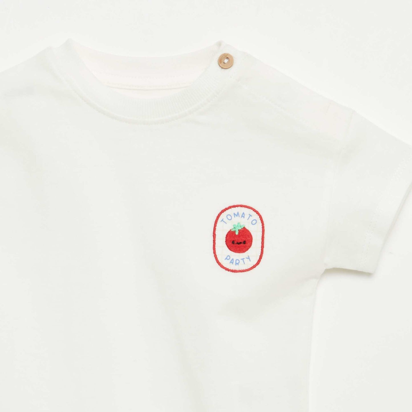 T-shirt with embroidery on chest WHITE