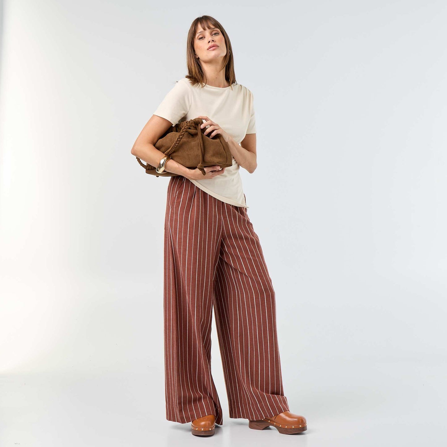 Wide-leg trousers with elasticated waist BROWN